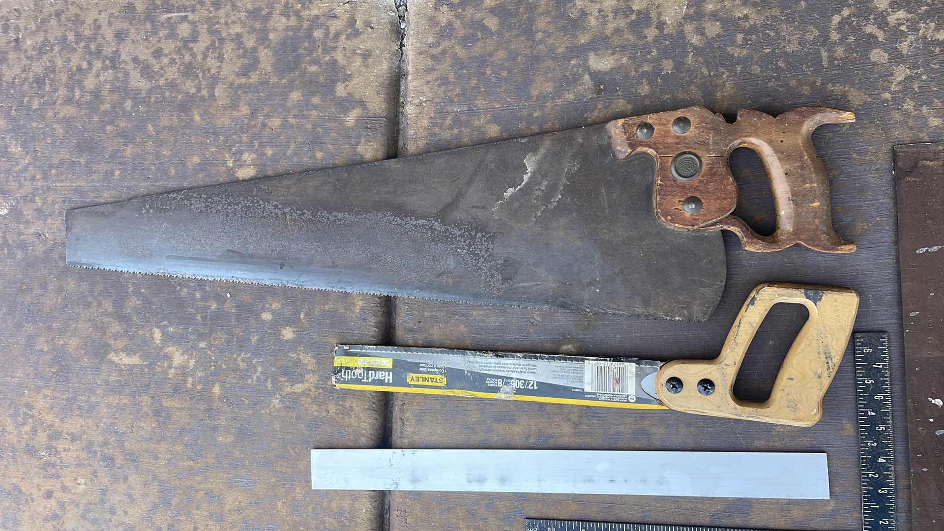 Photo 1 of SQUARES SAWS CLAMPS