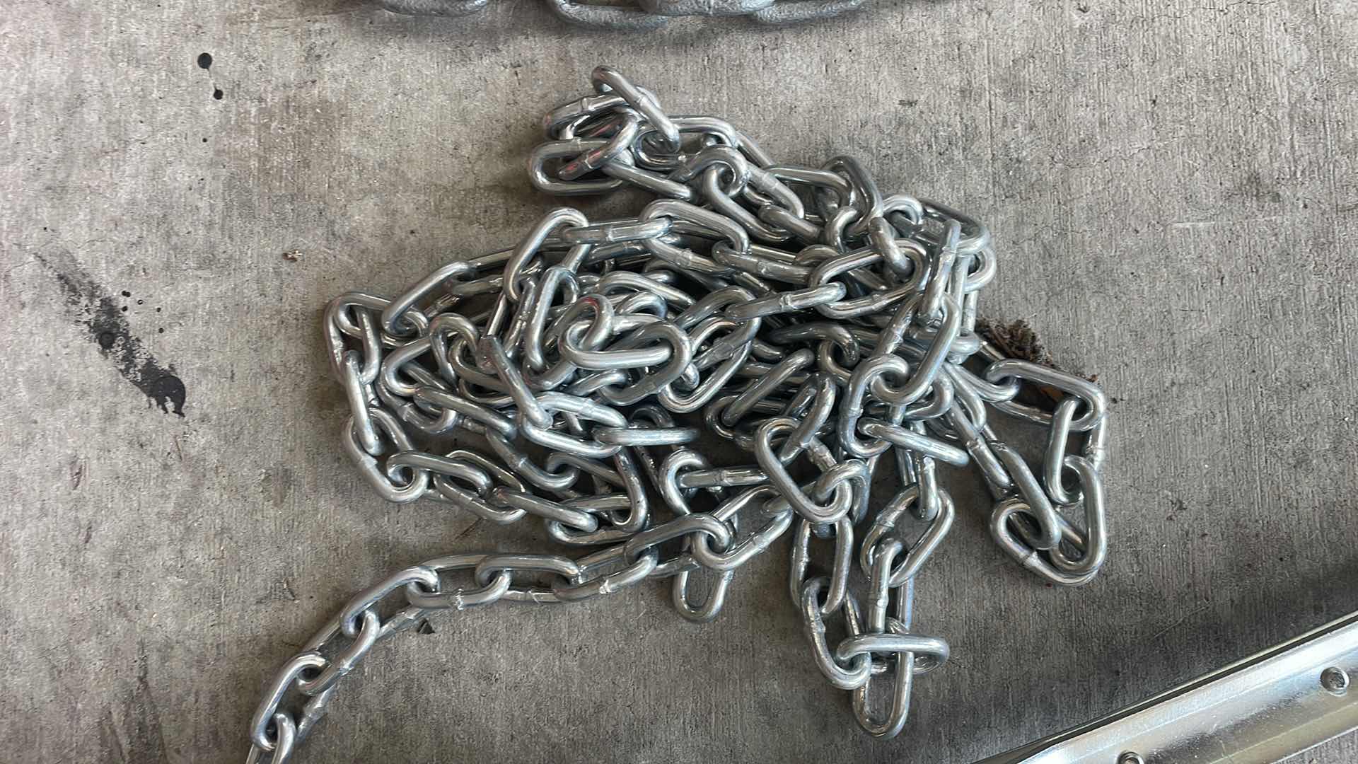 Photo 1 of JACK  CABLE WINCH PULLER AND MULTIPLE CHAINS