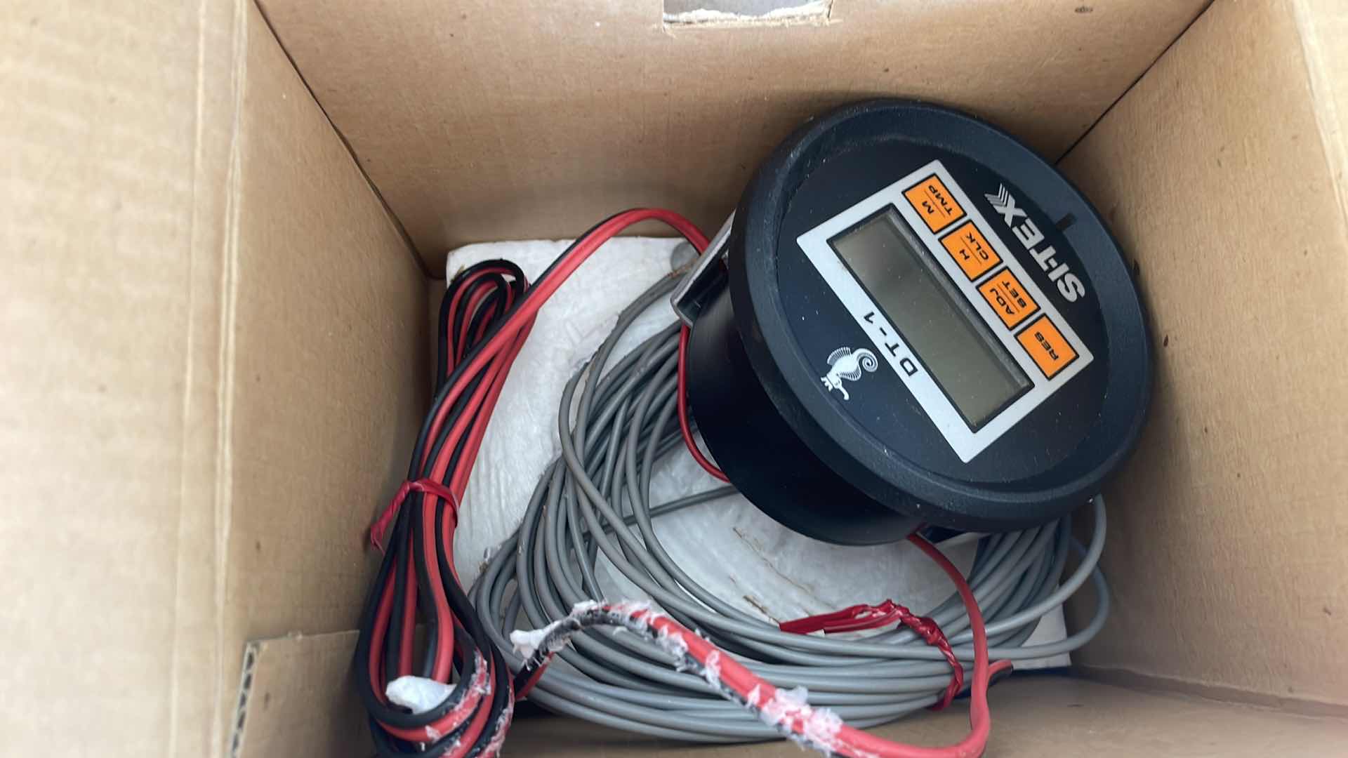 Photo 1 of SI-TEX DT-1 SURFACE TEMPERATURE GAUGE