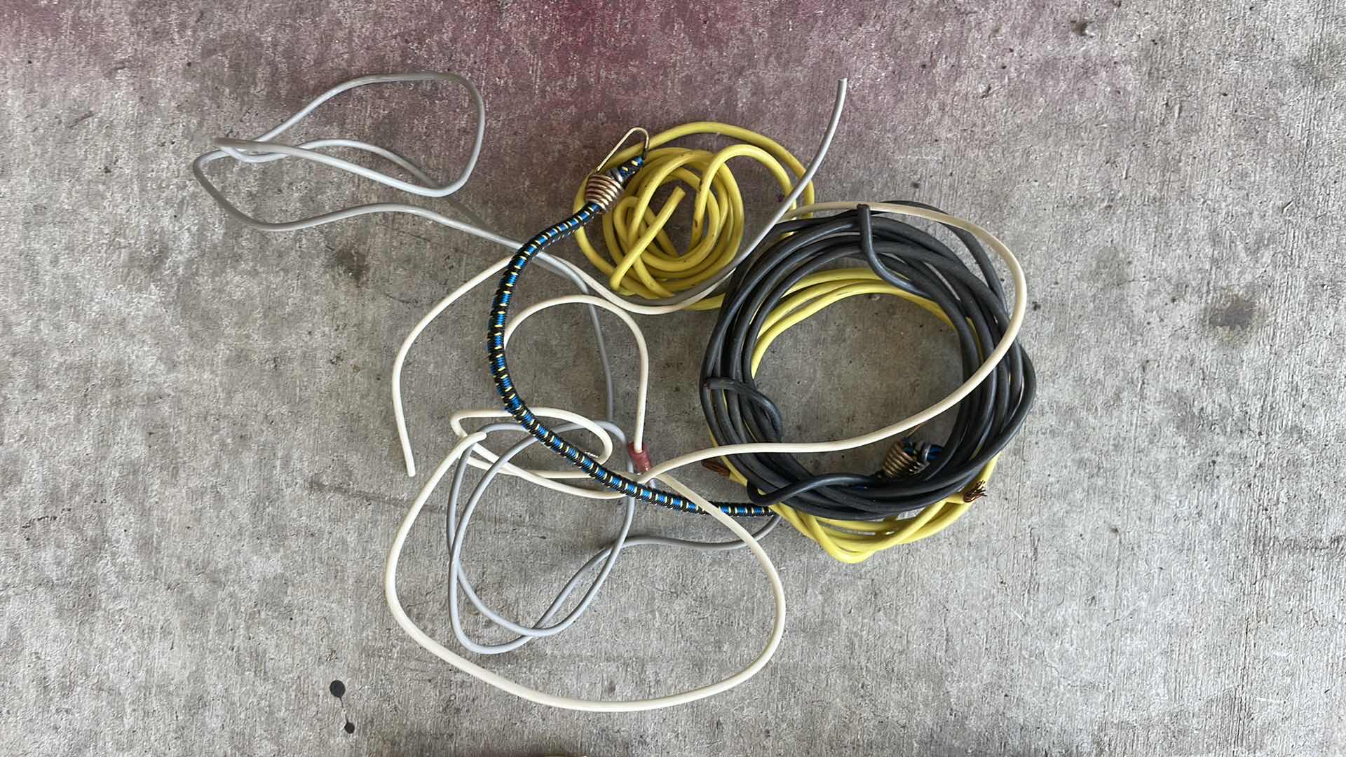 Photo 1 of MISC WIRE AND WIRE CUTTERS