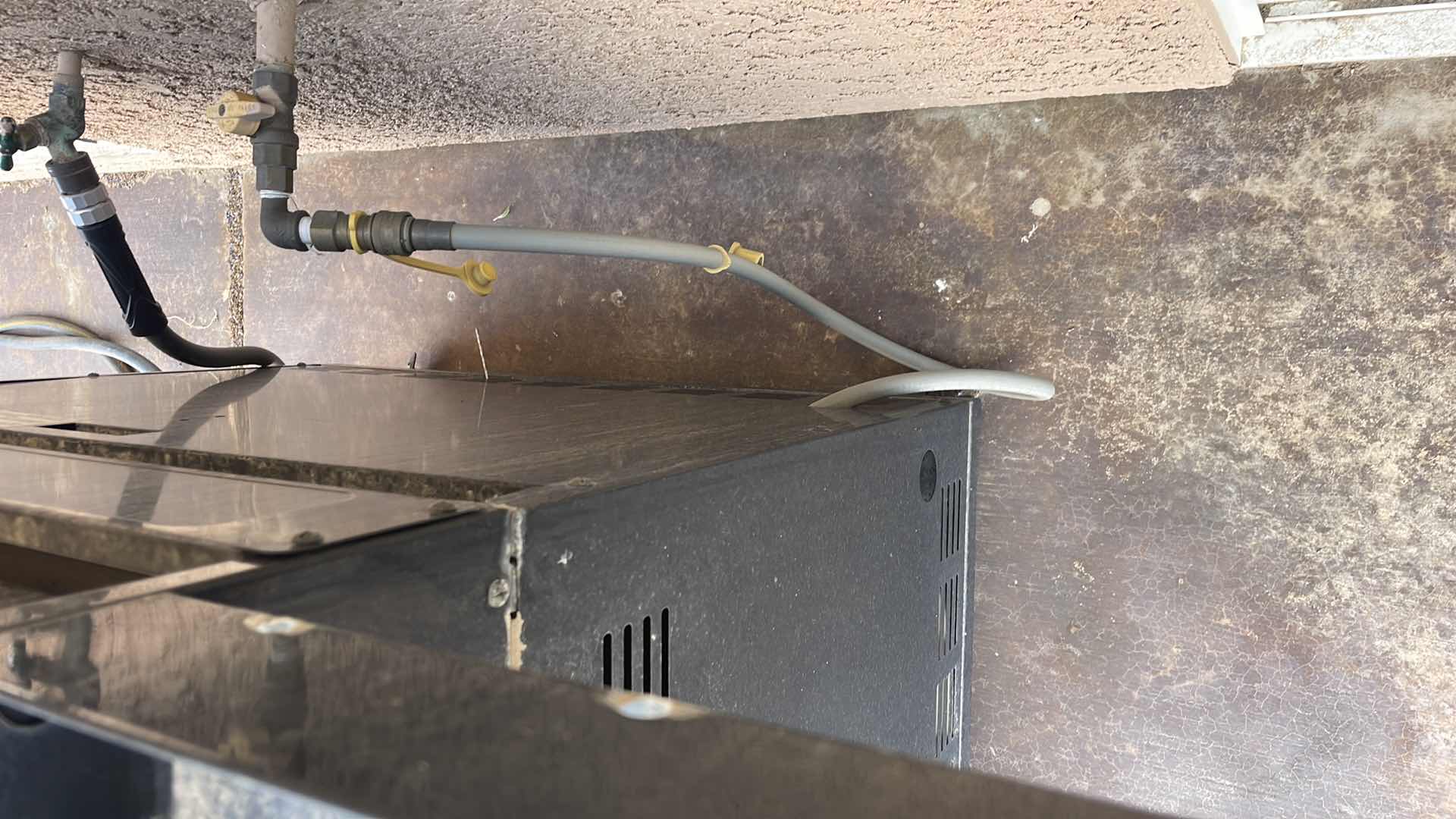 Photo 1 of MASTER FORGE 4-BURNER LIQUID PROPANE GAS GRILL