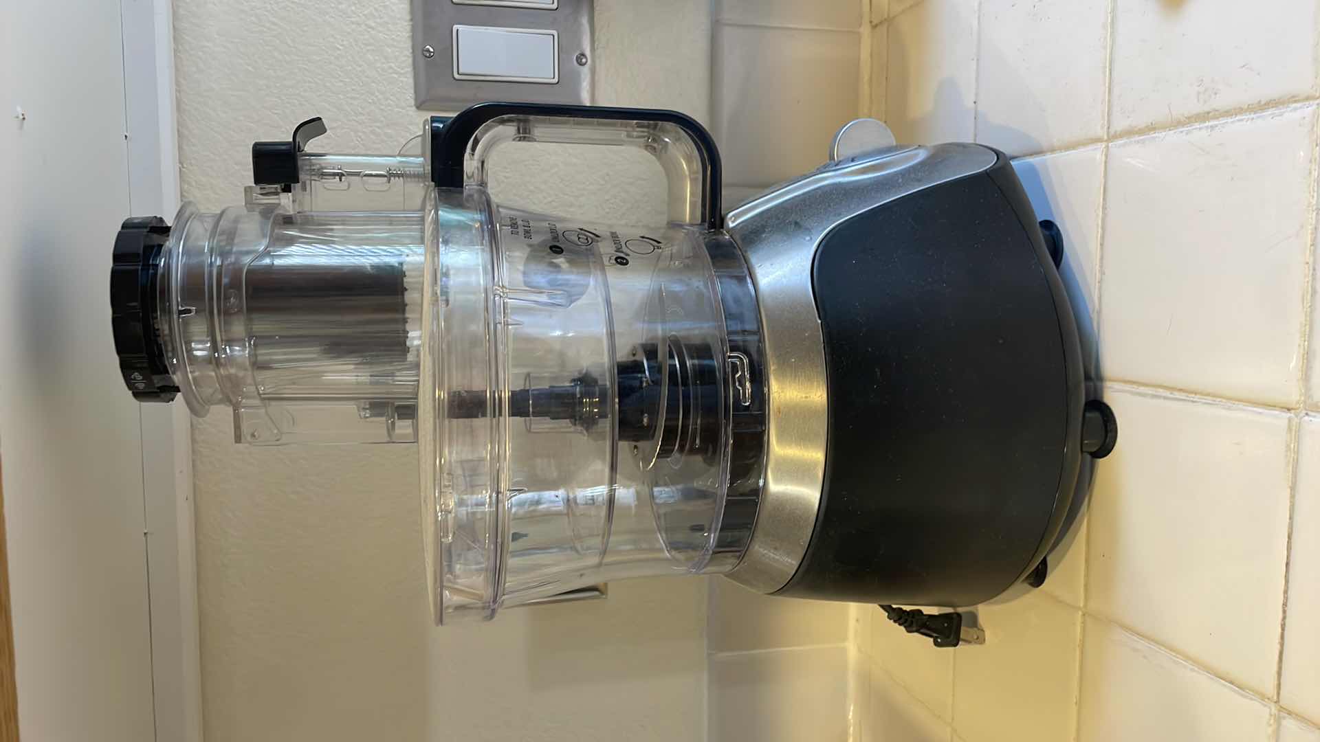 Photo 1 of HAMILTON BEACH DELUXE FOOD PROCESSOR