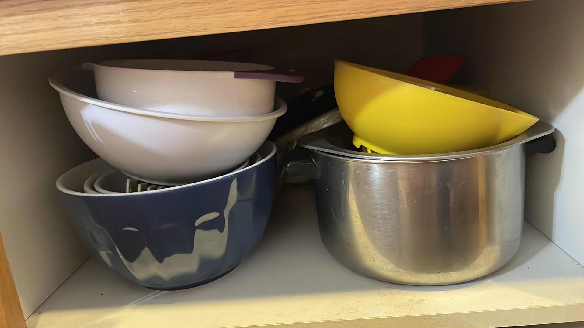 Photo 1 of MIXING BOWLS COLANDERS