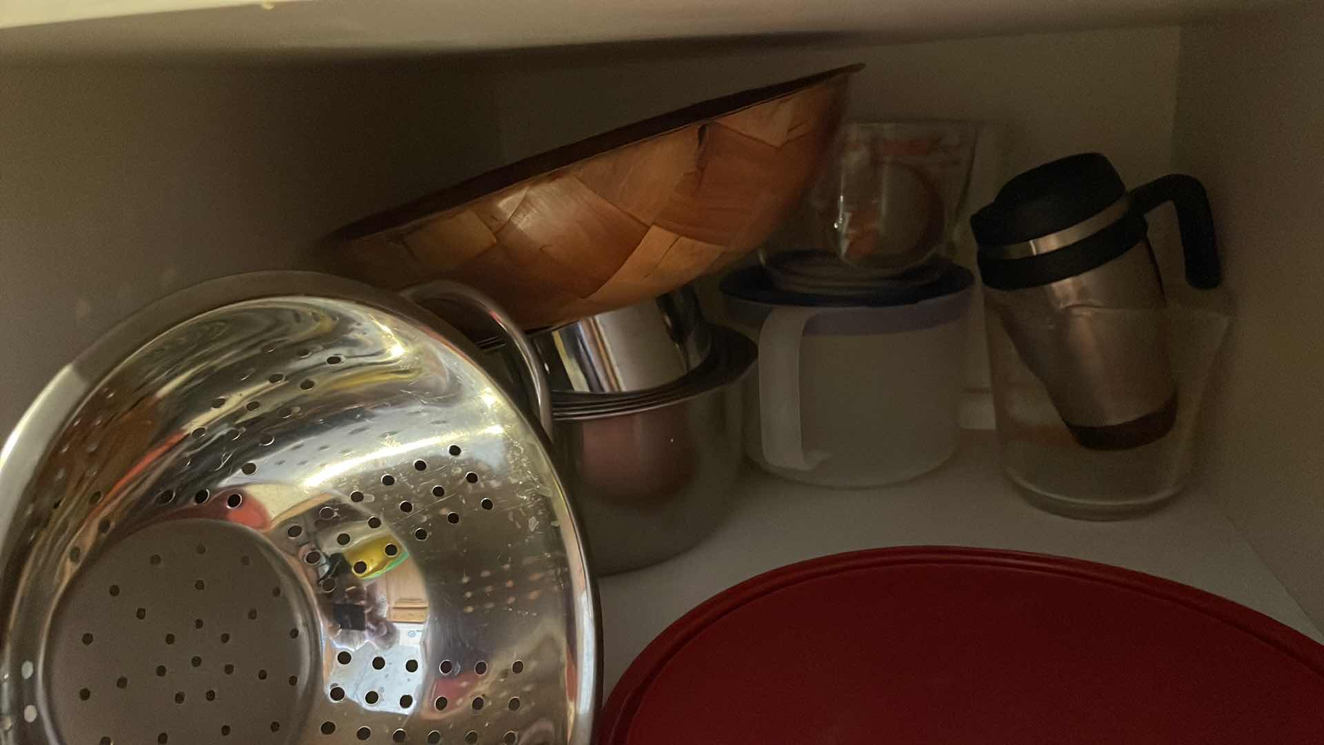 Photo 1 of MIXING BOWLS COLANDERS
