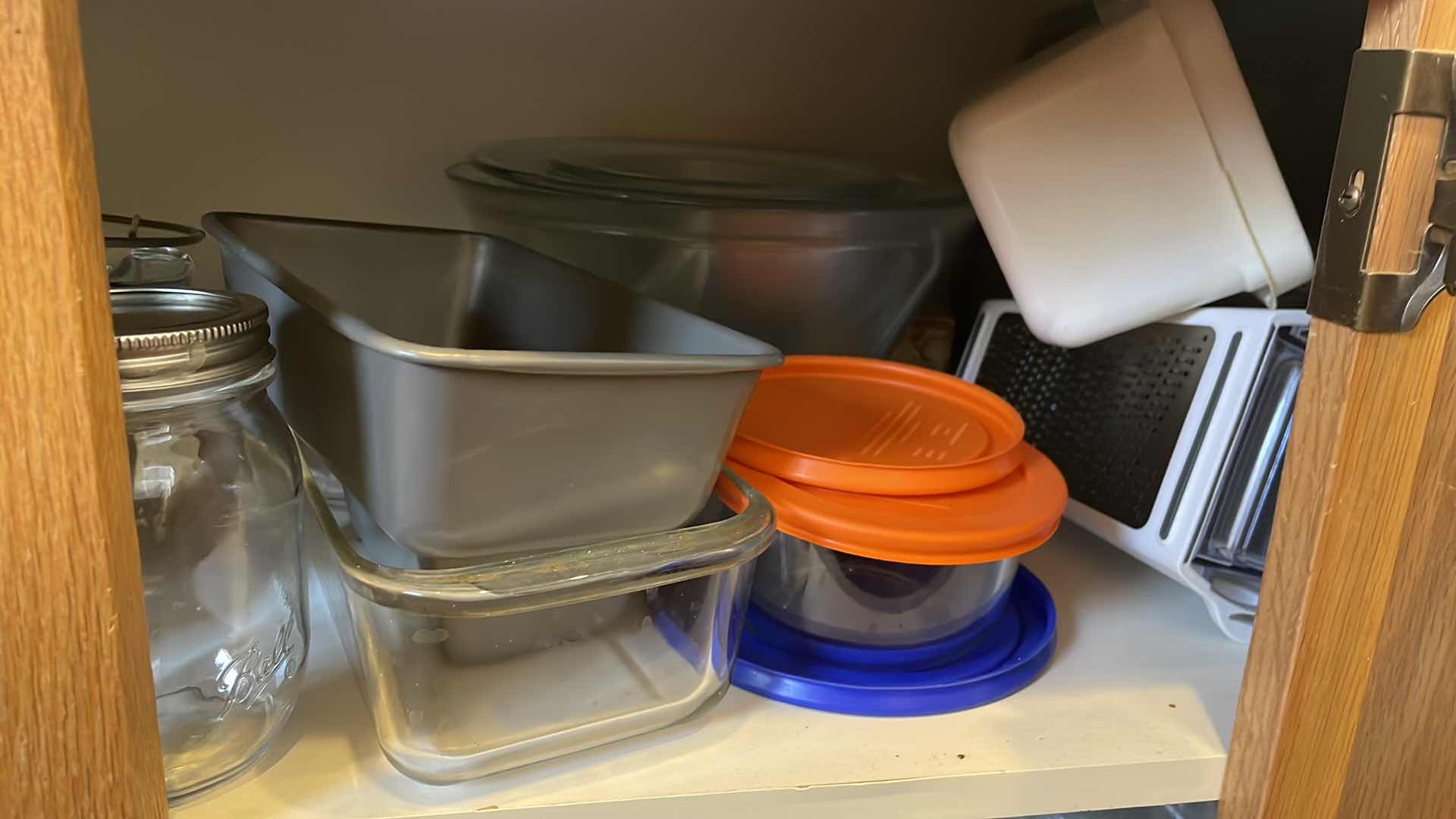 Photo 1 of PIE PANS BOWLS CORNING WARE BREAD PANS