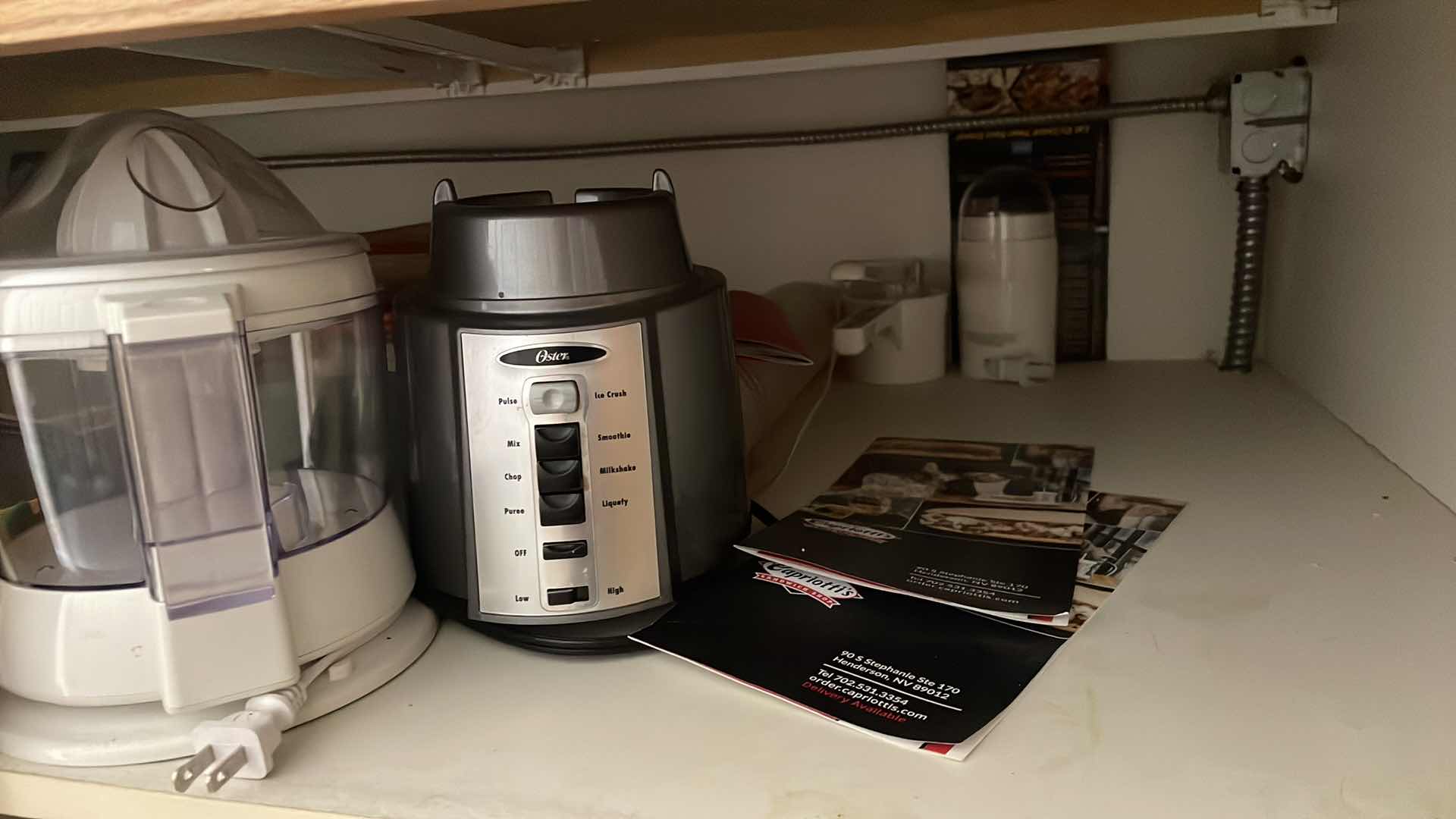 Photo 1 of JUICER TUPPERWARE CONTAINERS BLENDER