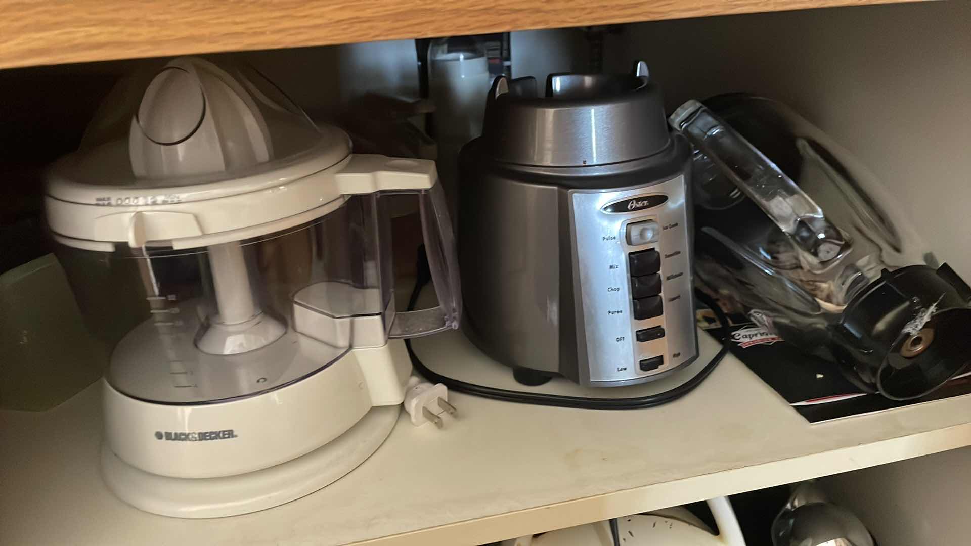 Photo 1 of JUICER TUPPERWARE CONTAINERS BLENDER