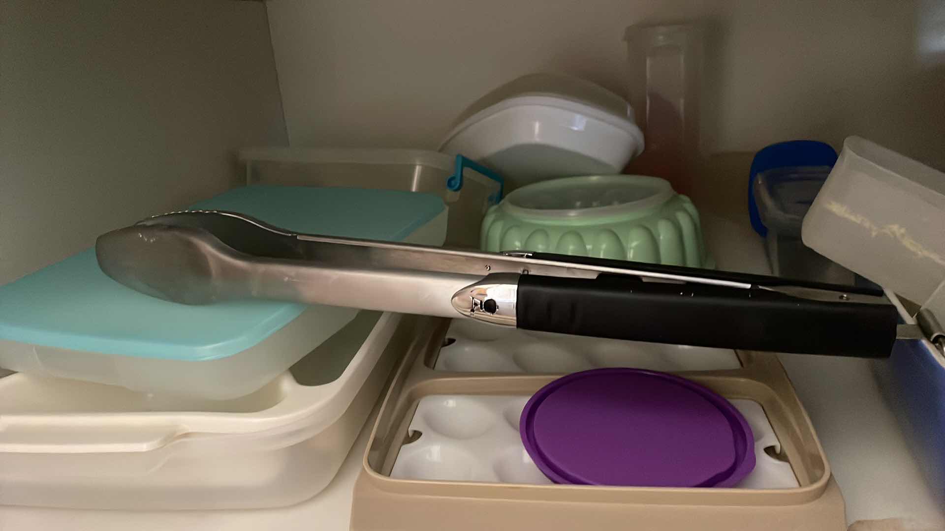 Photo 1 of JUICER TUPPERWARE CONTAINERS BLENDER