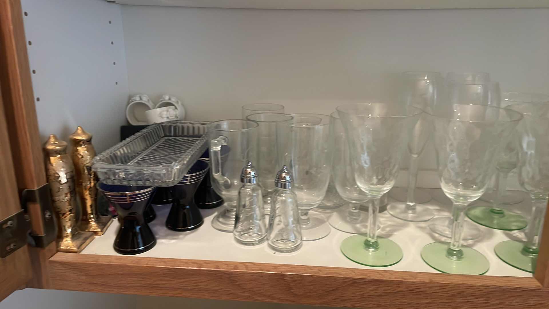 Photo 1 of GLASSWARE AND MISC