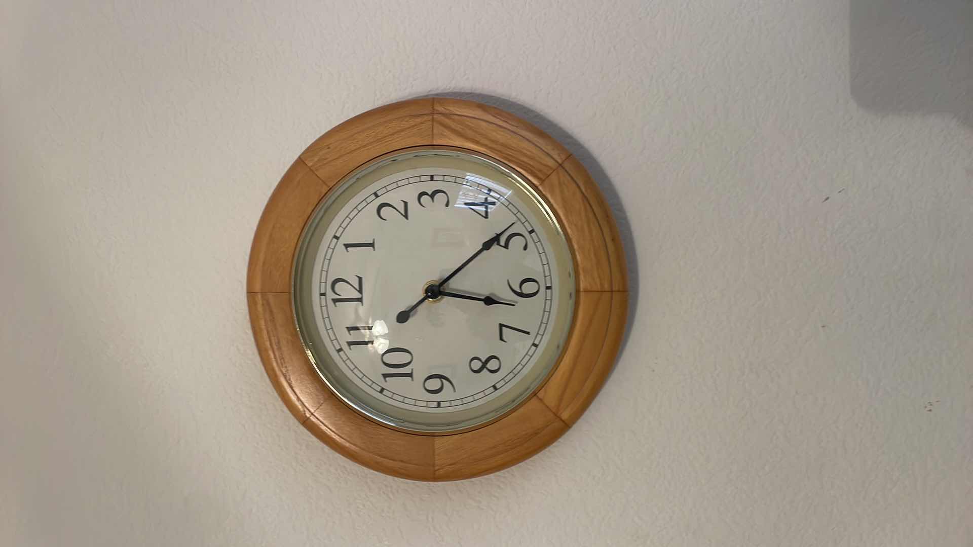 Photo 1 of WALL ART AND CLOCK