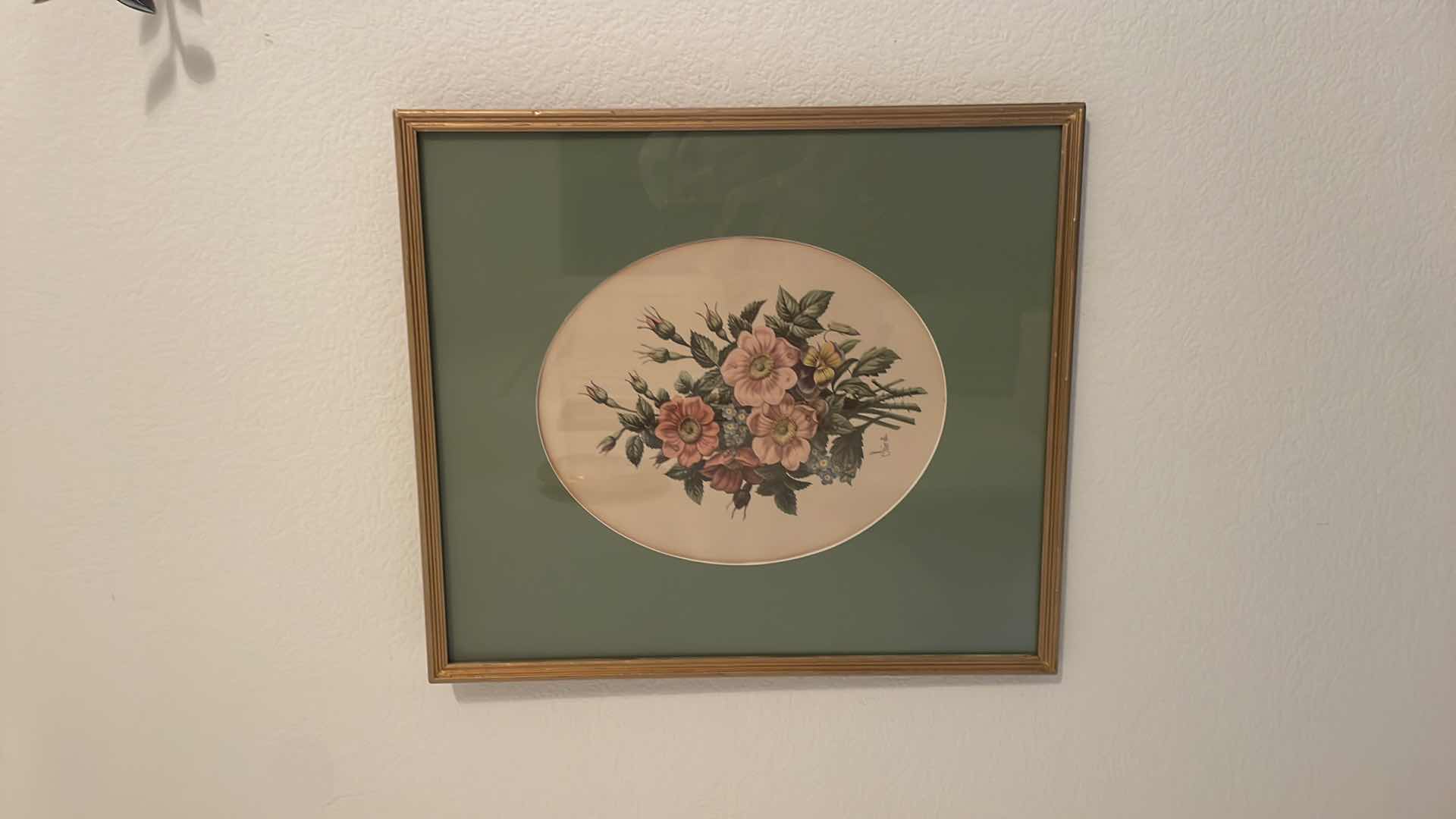 Photo 1 of WALL ART AND CLOCK