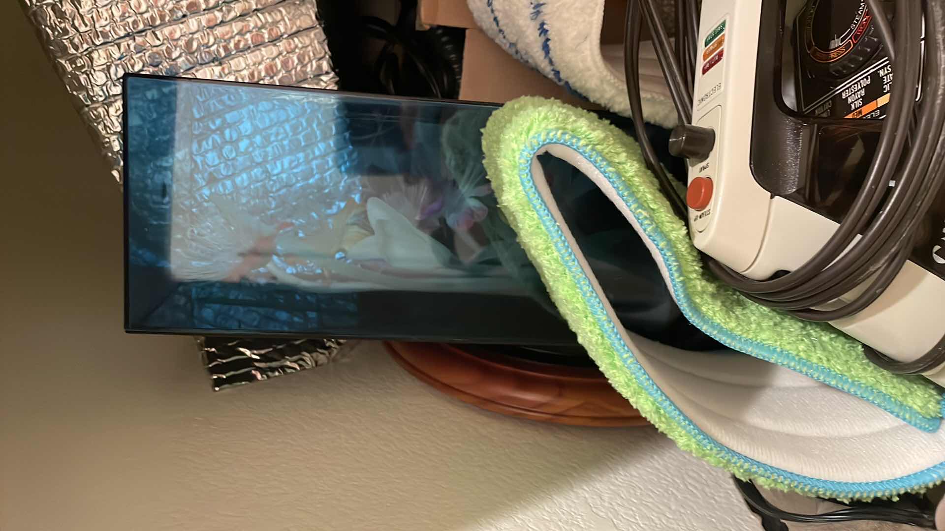 Photo 5 of CONTENTS OF CABINET