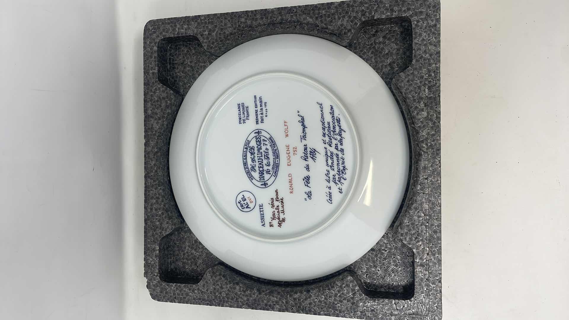 Photo 6 of THE LAFAYETTE LEGACY COLLECTION
COMPLETE OFFICIAL RECORD 
D'ARCEA-LIMOGES SET OF 7 WASHINGTON COLLECTOR PLATES AND CERTIFICATES