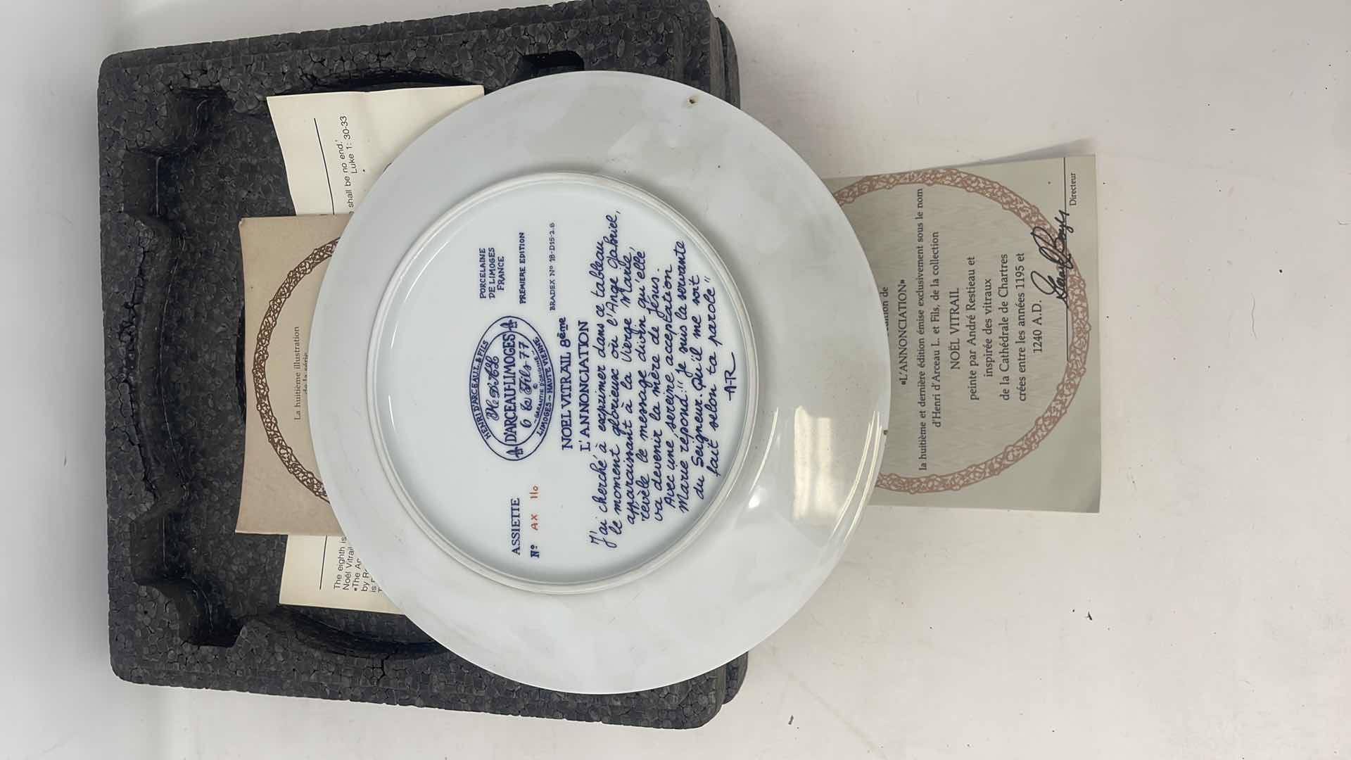 Photo 1 of NOEL VITRAIL-CHRISTMAS PLATE “THE ANNUNCIATION”
BY D'ARCEAU LIMOGES