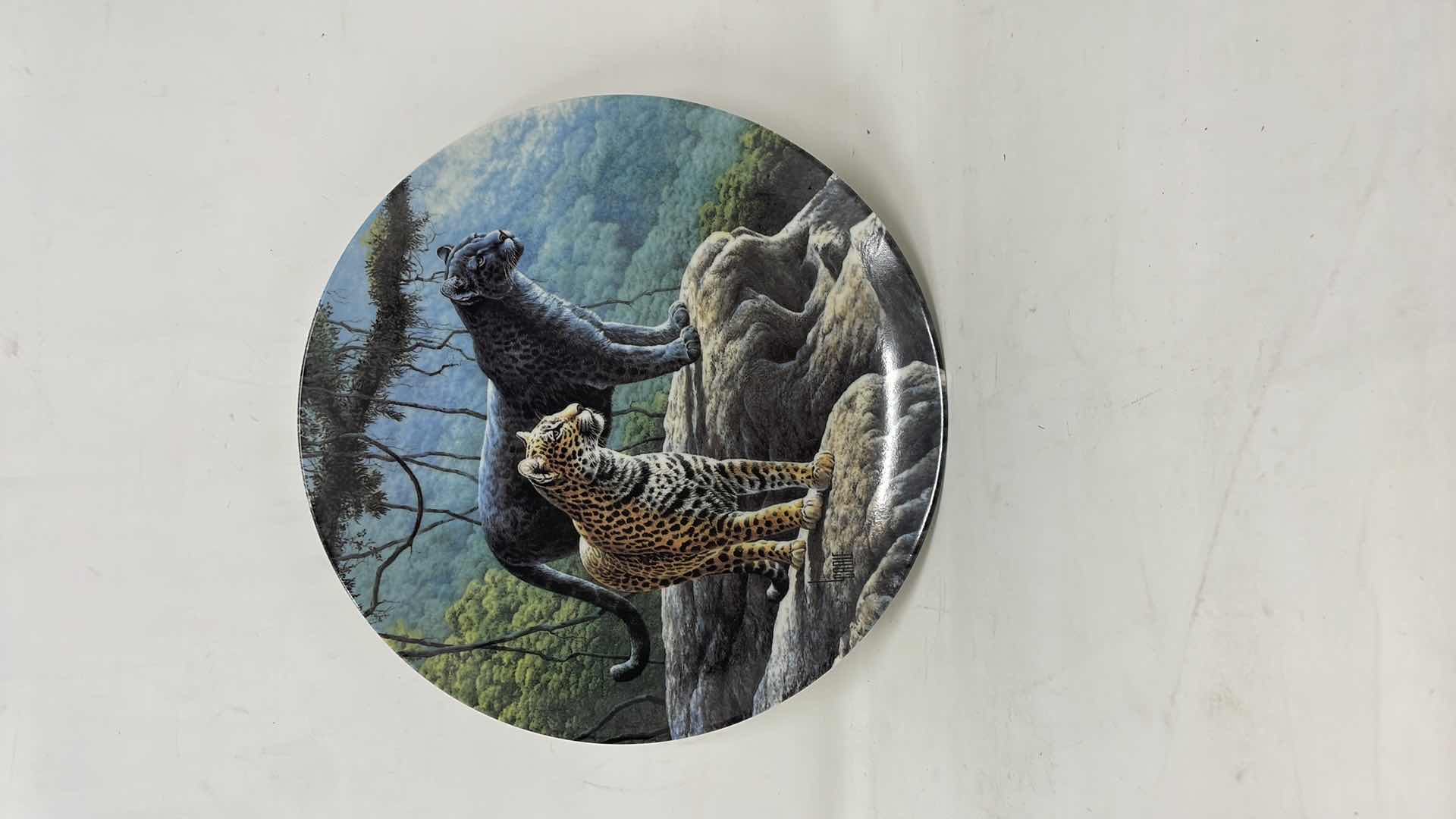 Photo 1 of “THE JAGUAR” BY LEE CABLE FOR EDWIN M. KNOWLES CHINA CO., 1989 PLATE # 1713A