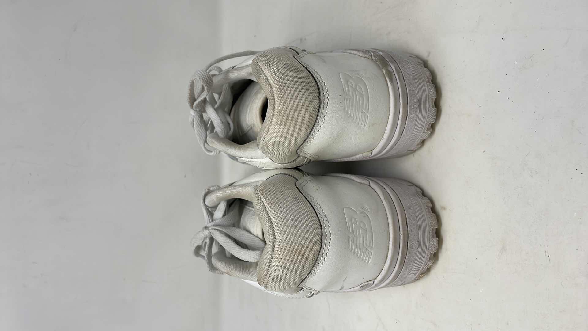 Photo 4 of NEW BALANCE 550 MENS SIZE 10.5