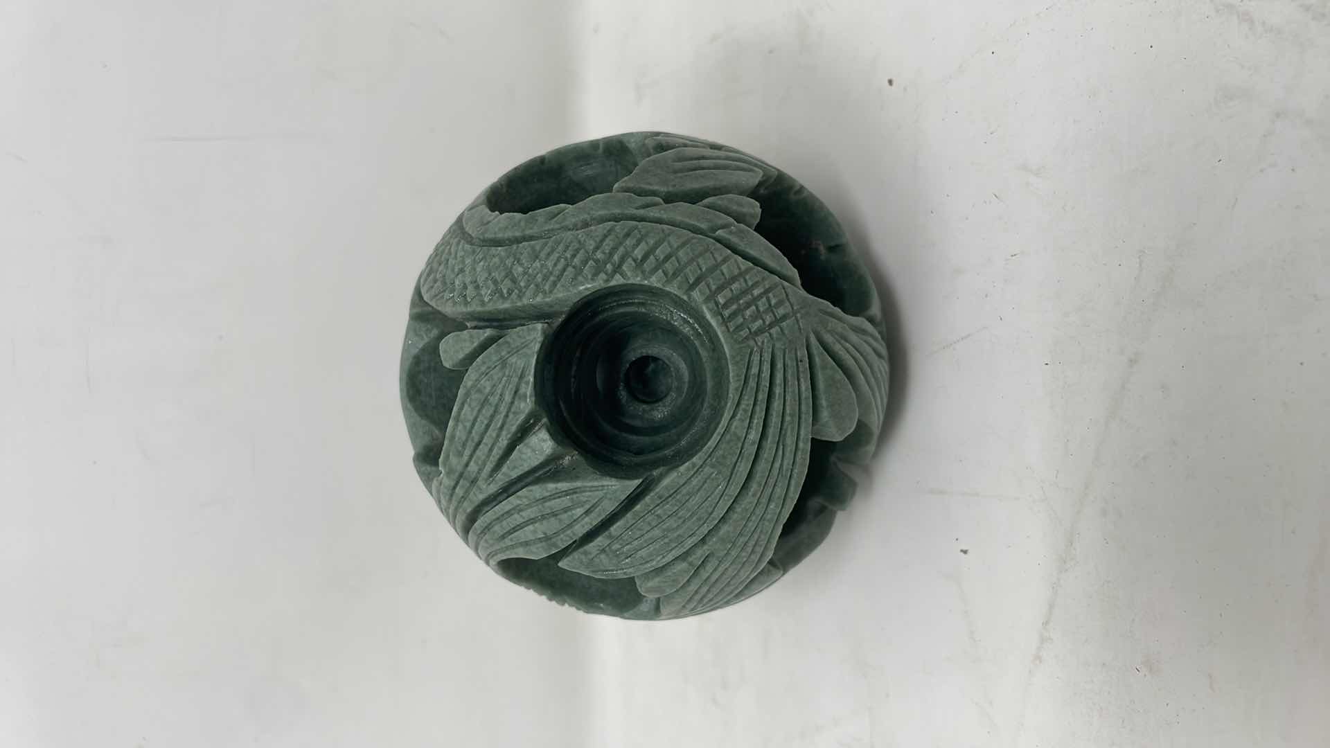 Photo 2 of LARGE NATURAL JADE QUARTZ CRYSTAL CARVINGS STONE 90MM-100MM 1PC PRIMARY STONES AND MINERALS