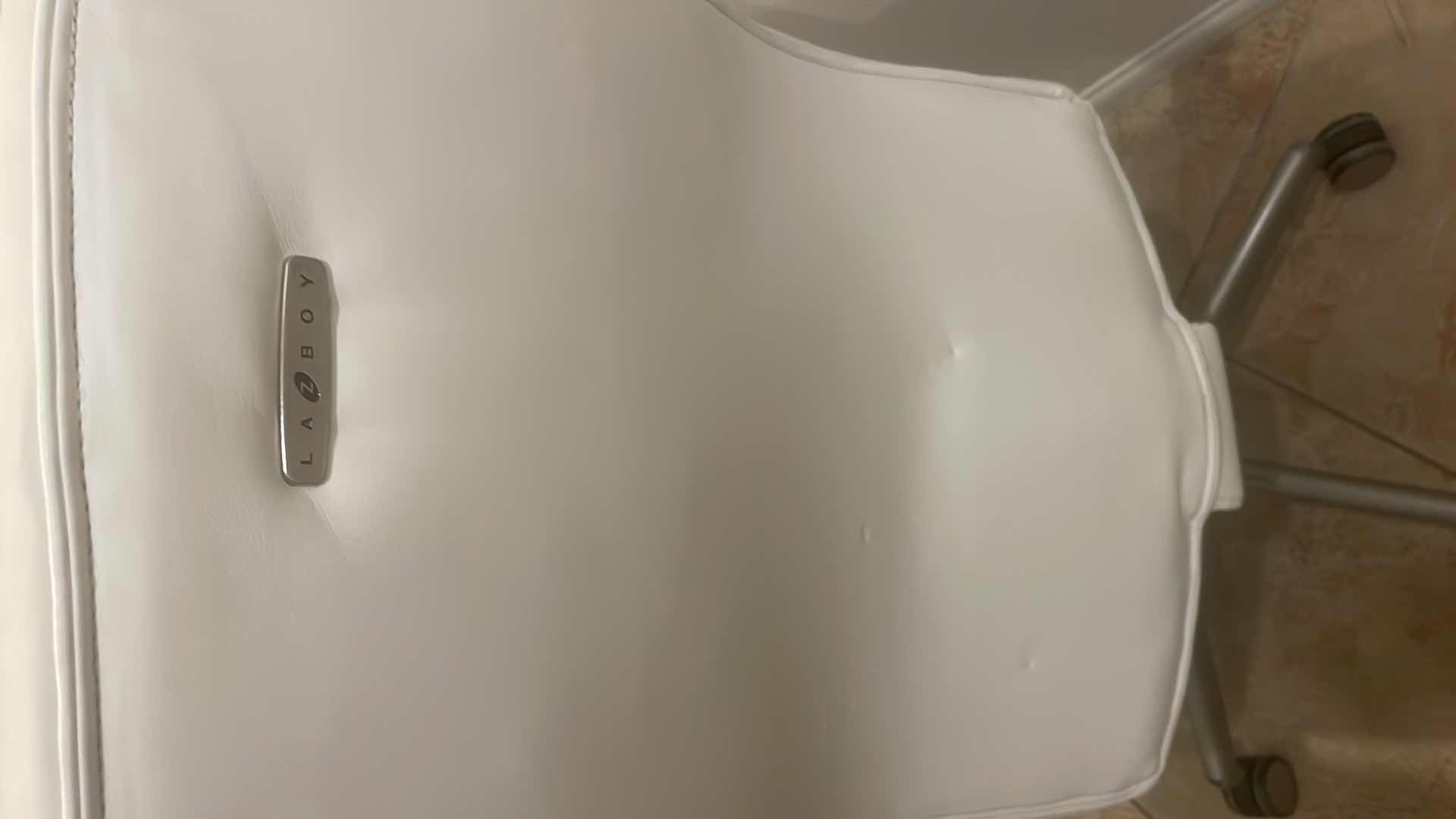 Photo 1 of LA-Z-BOY - BAYLOR MODERN BONDED LEATHER EXECUTIVE CHAIR - WHITE - BONDED LEATHER