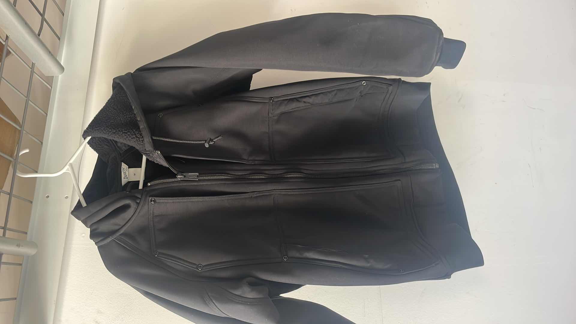 Photo 1 of DULUTH MENS HOODED JACKET SIZE MEDIUM BLACK