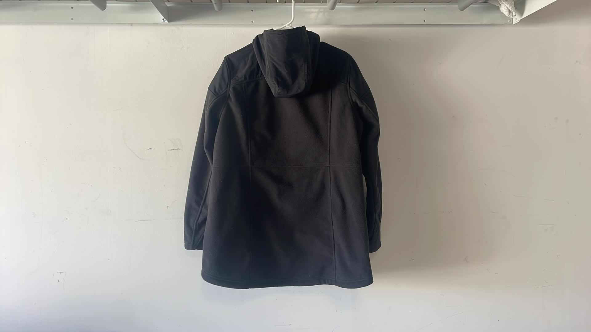 Photo 1 of DULUTH HOODED JACKET WOMENS SIZE LARGE BLACK