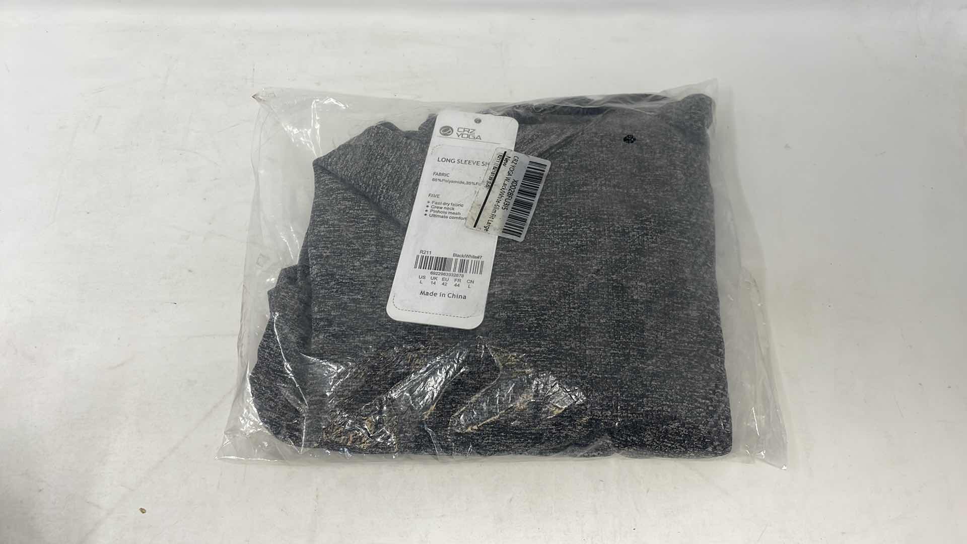 Photo 1 of CRZ YOGA WOMEN'S SEAMLESS ATHLETIC LONG SLEEVES SPORTS RUNNING SHIRT BREATHABLE GYM WORKOUT TOP SIZE LARGE