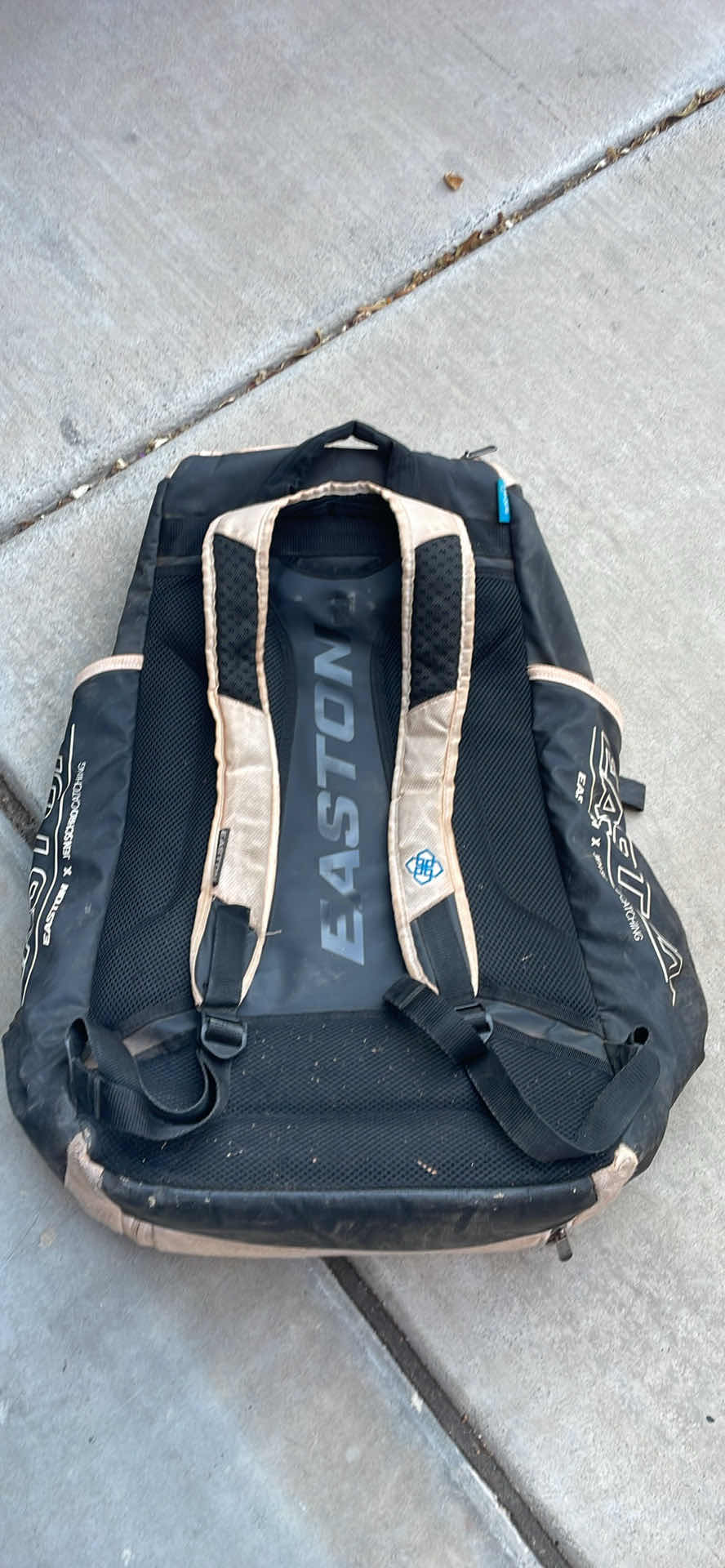 Photo 3 of EASTON FASTPITCH JEN SCHRO CATCHERS BACKPACK SOFTBALL