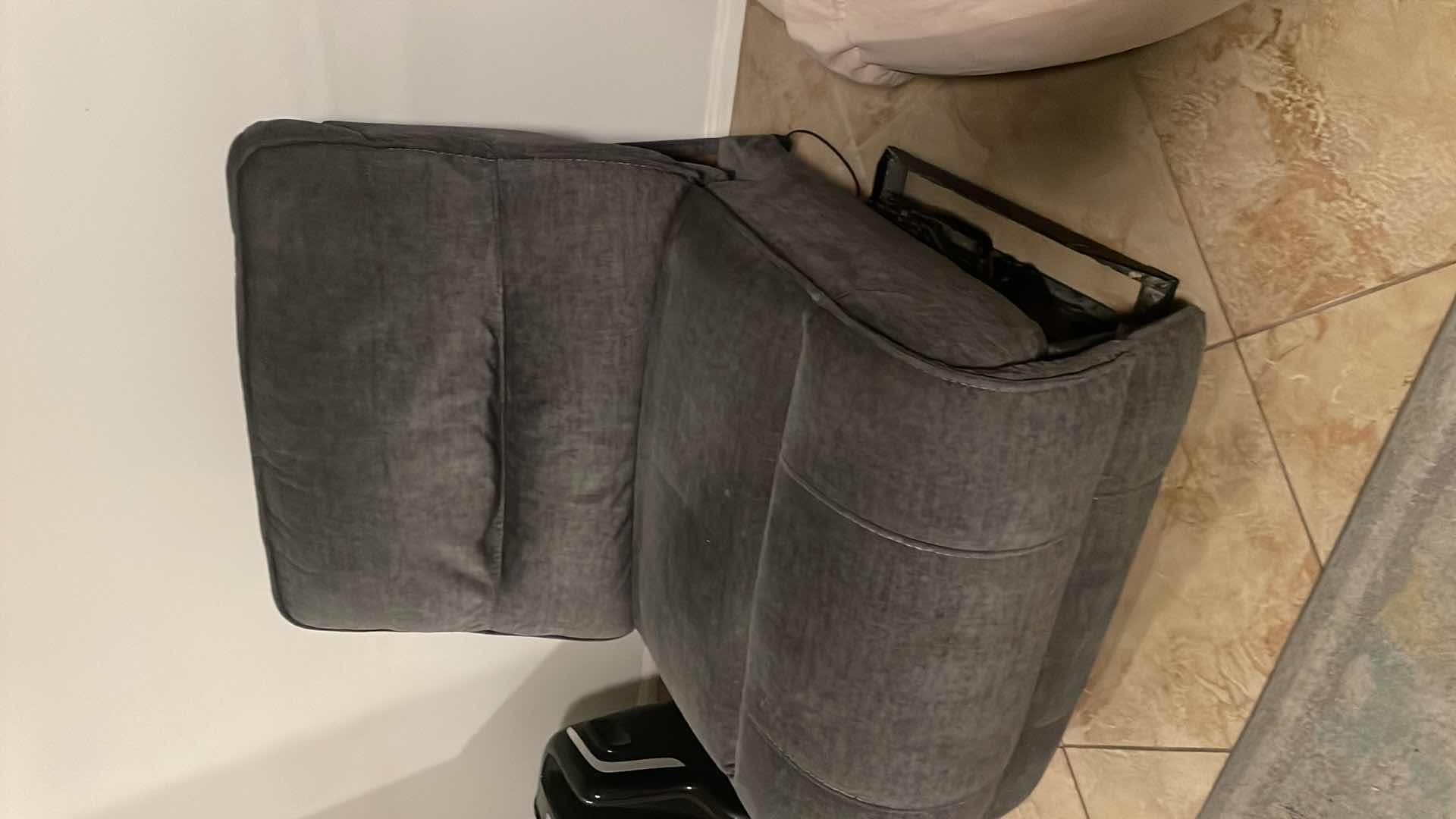 Photo 9 of PACIFICA ARMLESS POWER RECLINER