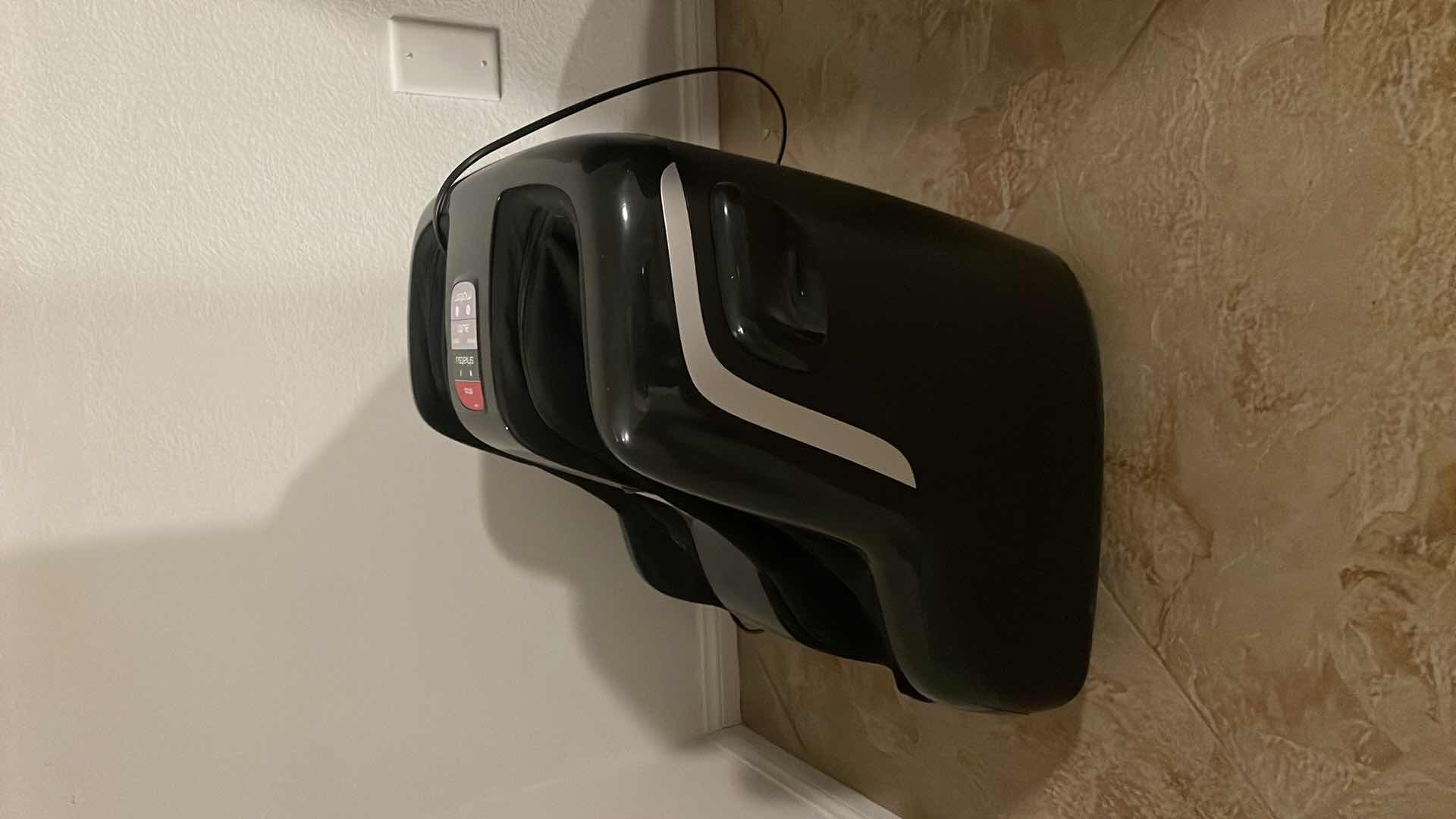 Photo 1 of REFLEX 5s FOOT AND CALF MASSAGER