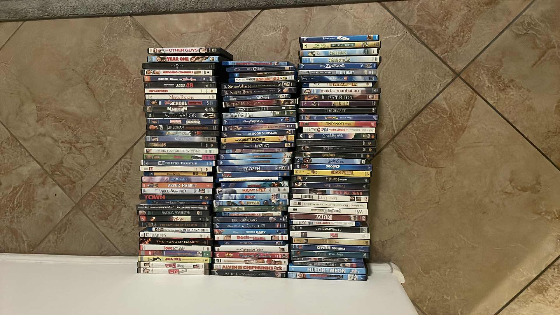 Photo 1 of DVDS BLU RAY DISNEY, COMEDIES