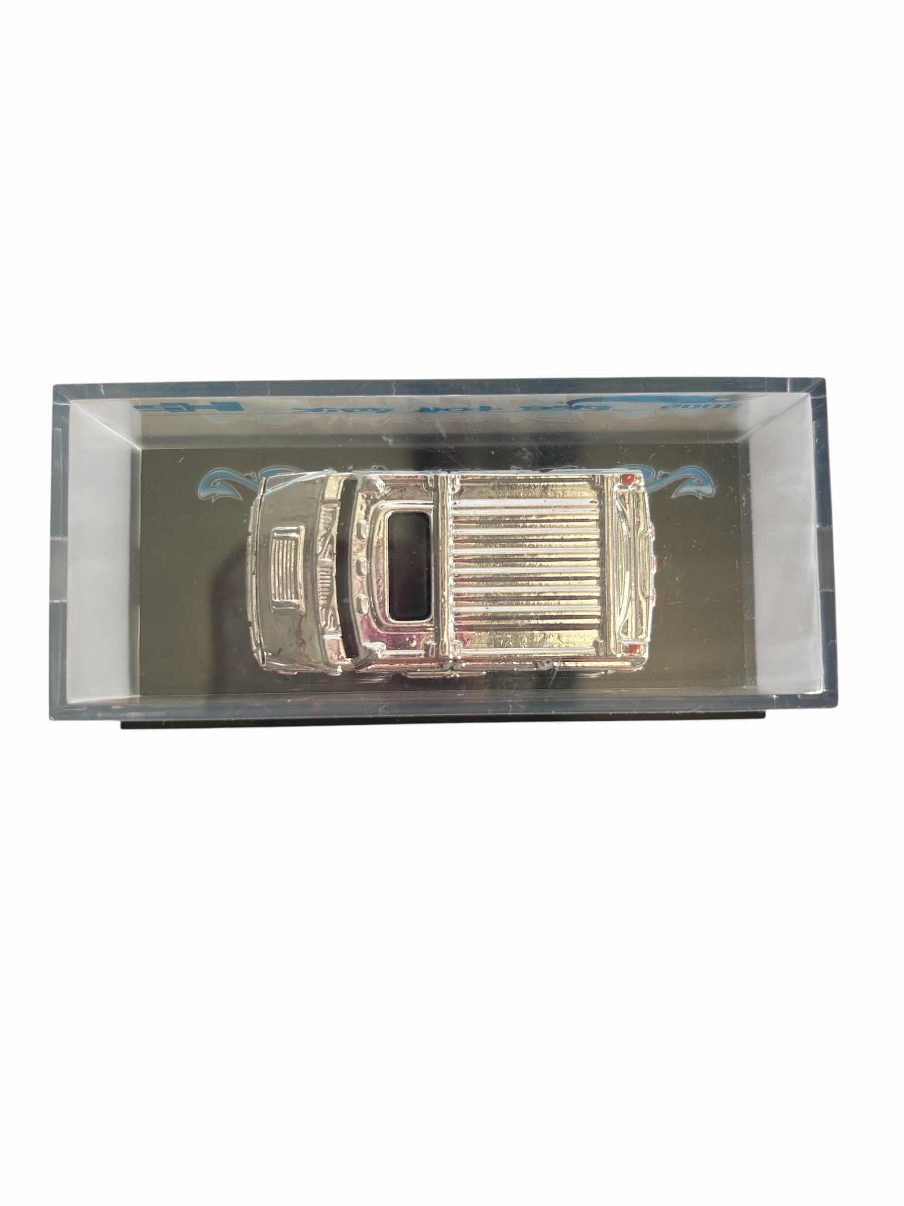 Photo 1 of NIC HOT WHEELS 2005 PRE TOY FAIR H2 BLING