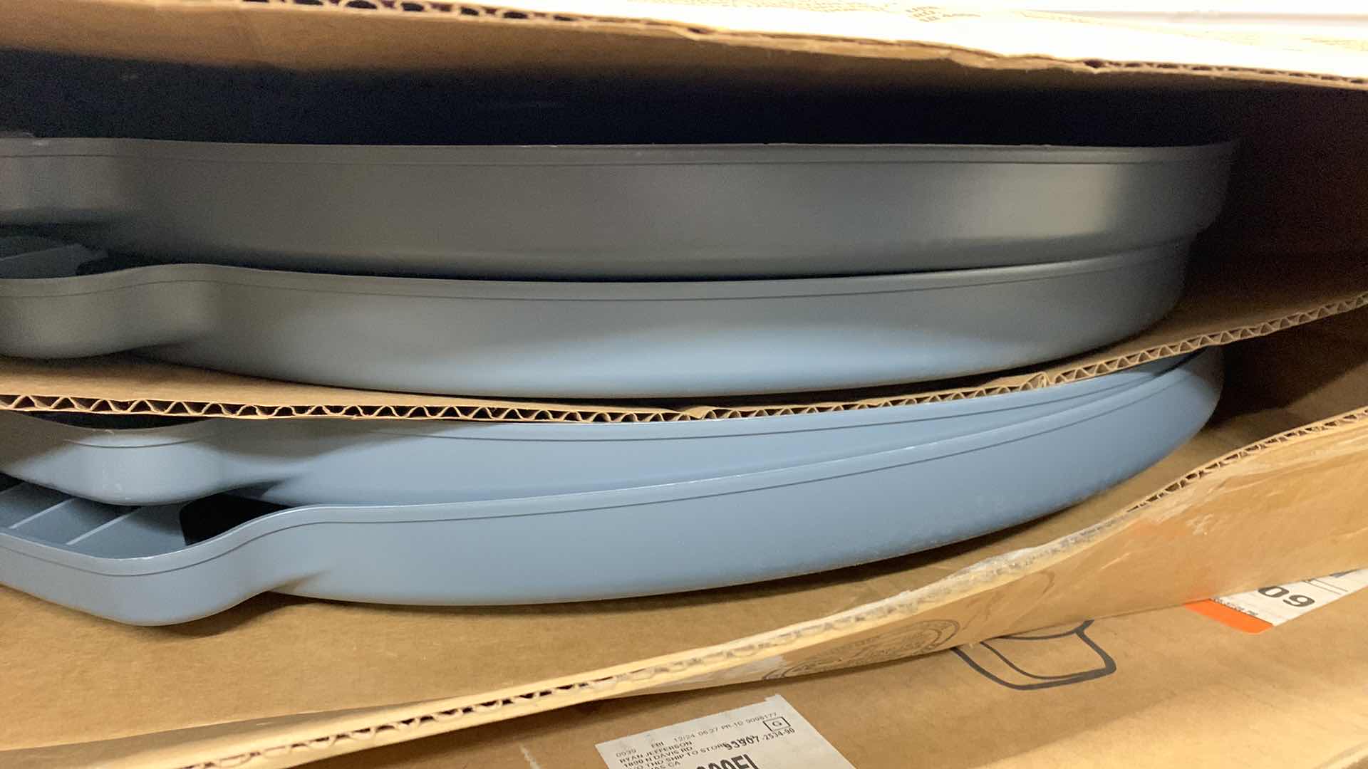 Photo 1 of 4-RUBBERMAID BRUTE 44GALLON TRASH CAN LIDS