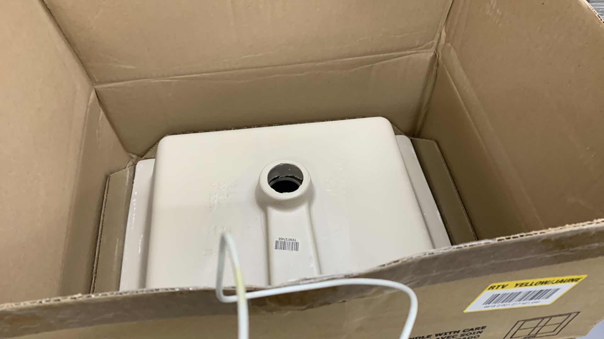 Photo 2 of AMERICAN STANDARD BOULEVARD UNDER COUNTER SINK WHITE COLOR MODEL 0610000.020