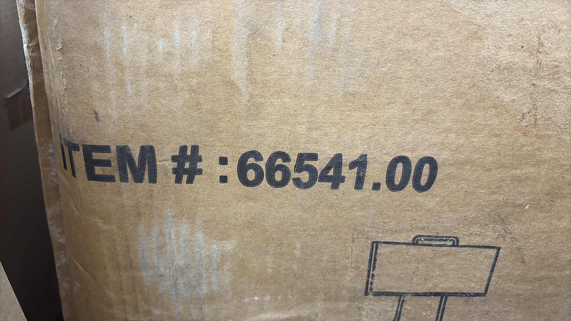 Photo 1 of 2 PINEVIEW MODERN INDUSTRIAL FIRWOOD BAR STOOL ADJUSTABLE HEIGHT SWIVEL BARSTOOLS. NATURAL AND BLACK