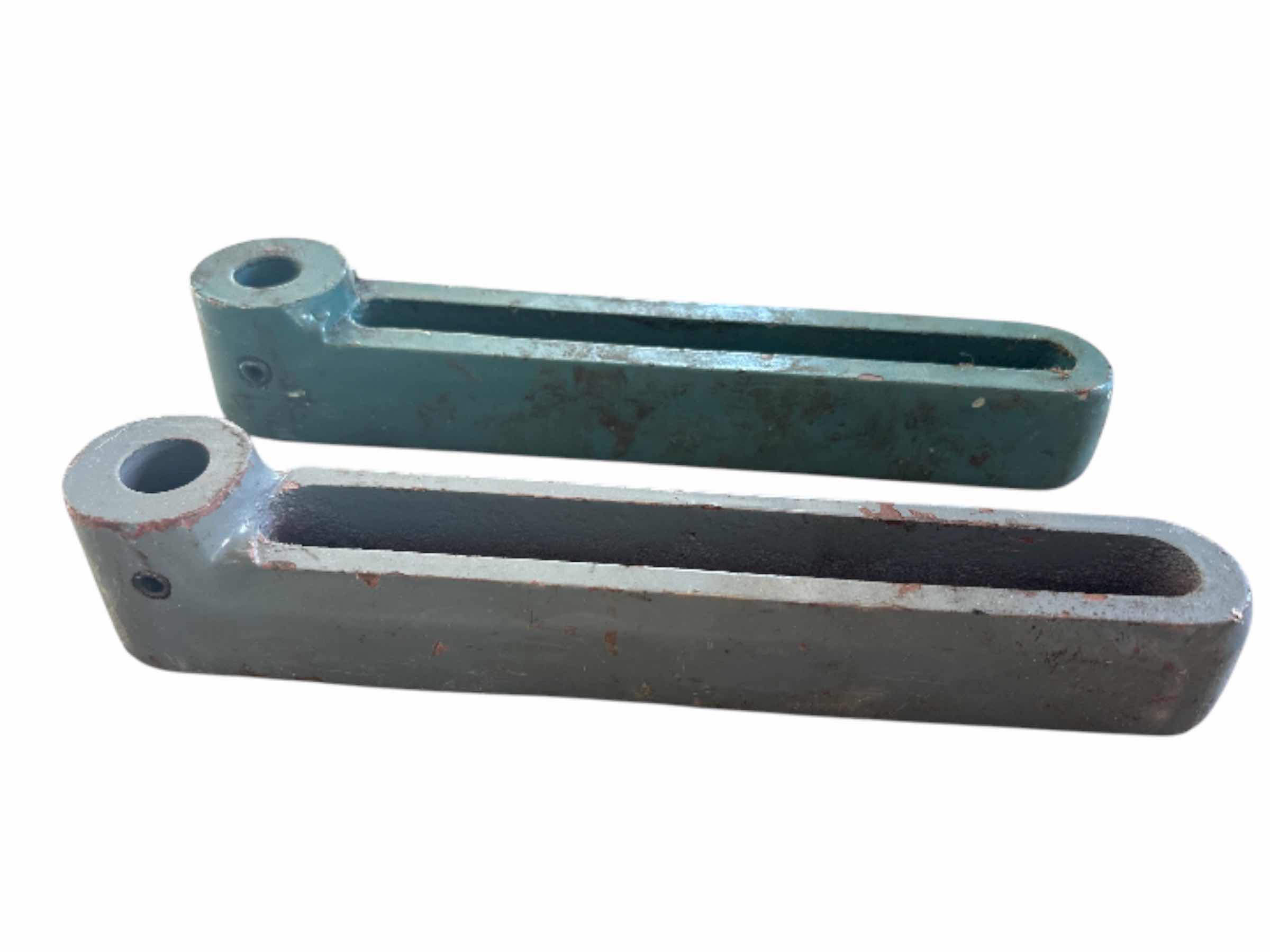 Photo 1 of (2)PCS BUCKET LINKS