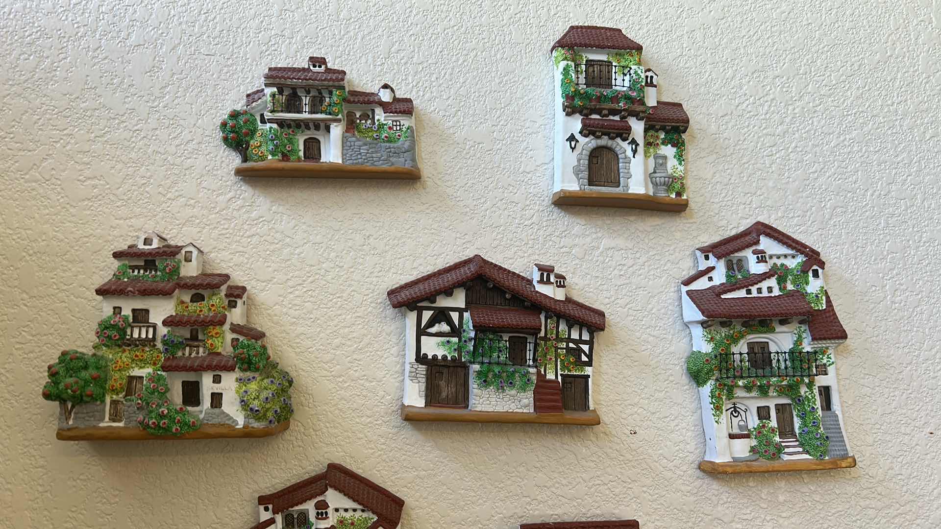 Photo 1 of 7- CERAMICA MARQUEZ CLAY POTTERY 3 D WALL HANGING