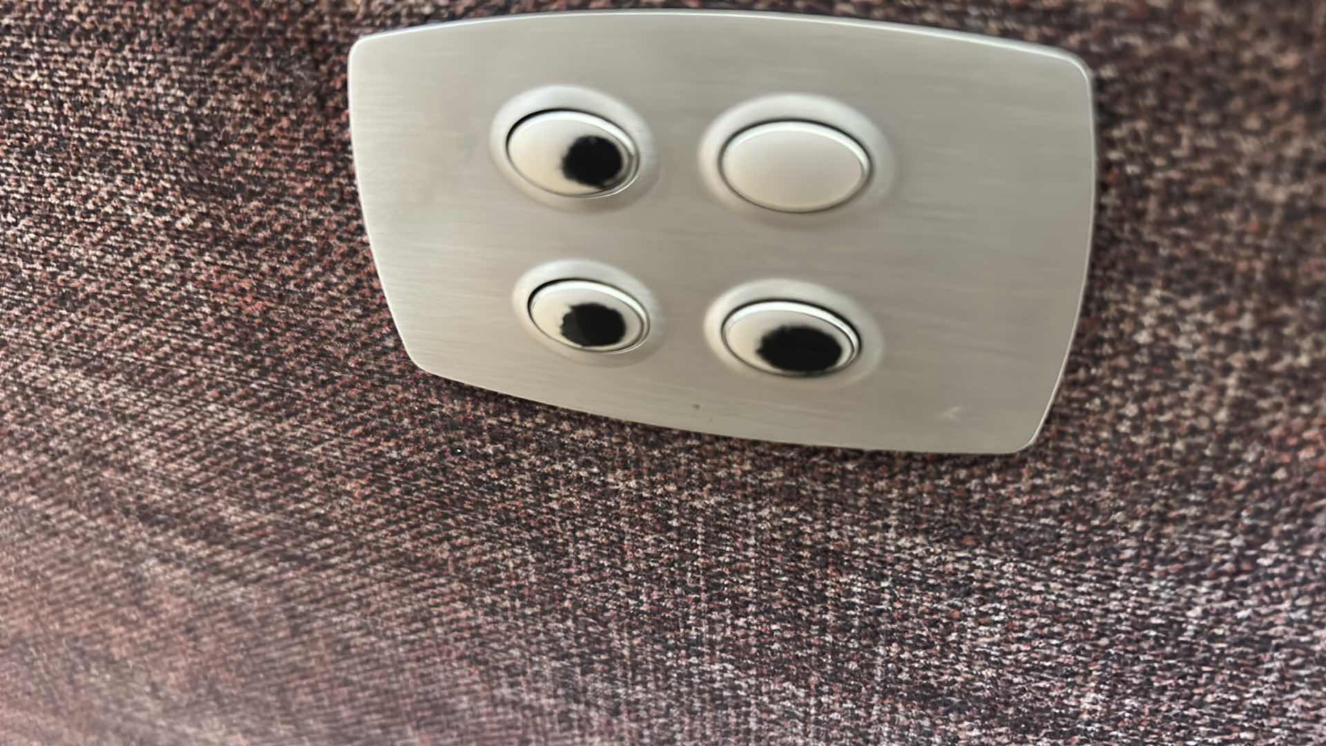 Photo 1 of LA Z BOY RELAXATION ELECTRIC RECLINER