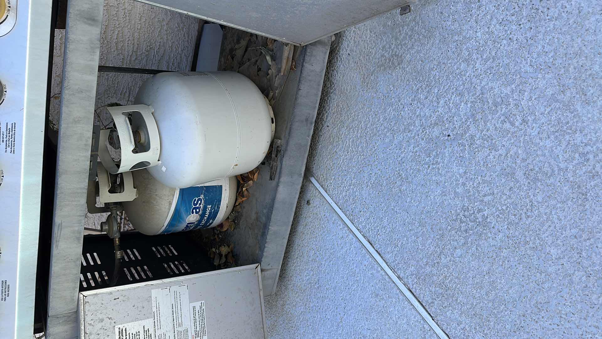 Photo 1 of BRINKMANN OUTDOOR PROPANE BBQ USED NEEDS TLC TWO PROPANE TANKS