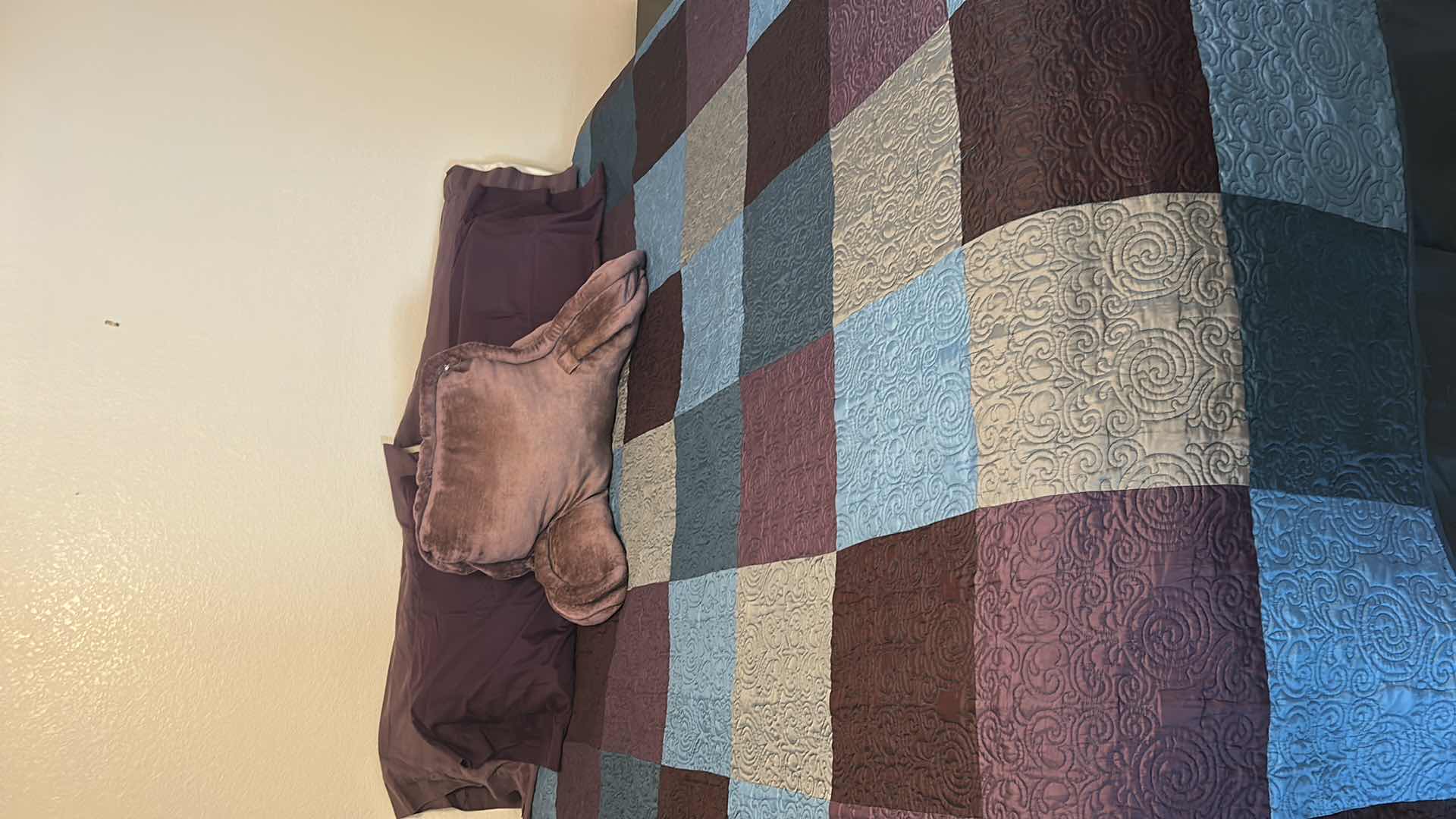 Photo 1 of KING SIZE BEAUTYREST MATTRESS AND BOX SPRING W BEDSPREAD BEDDING