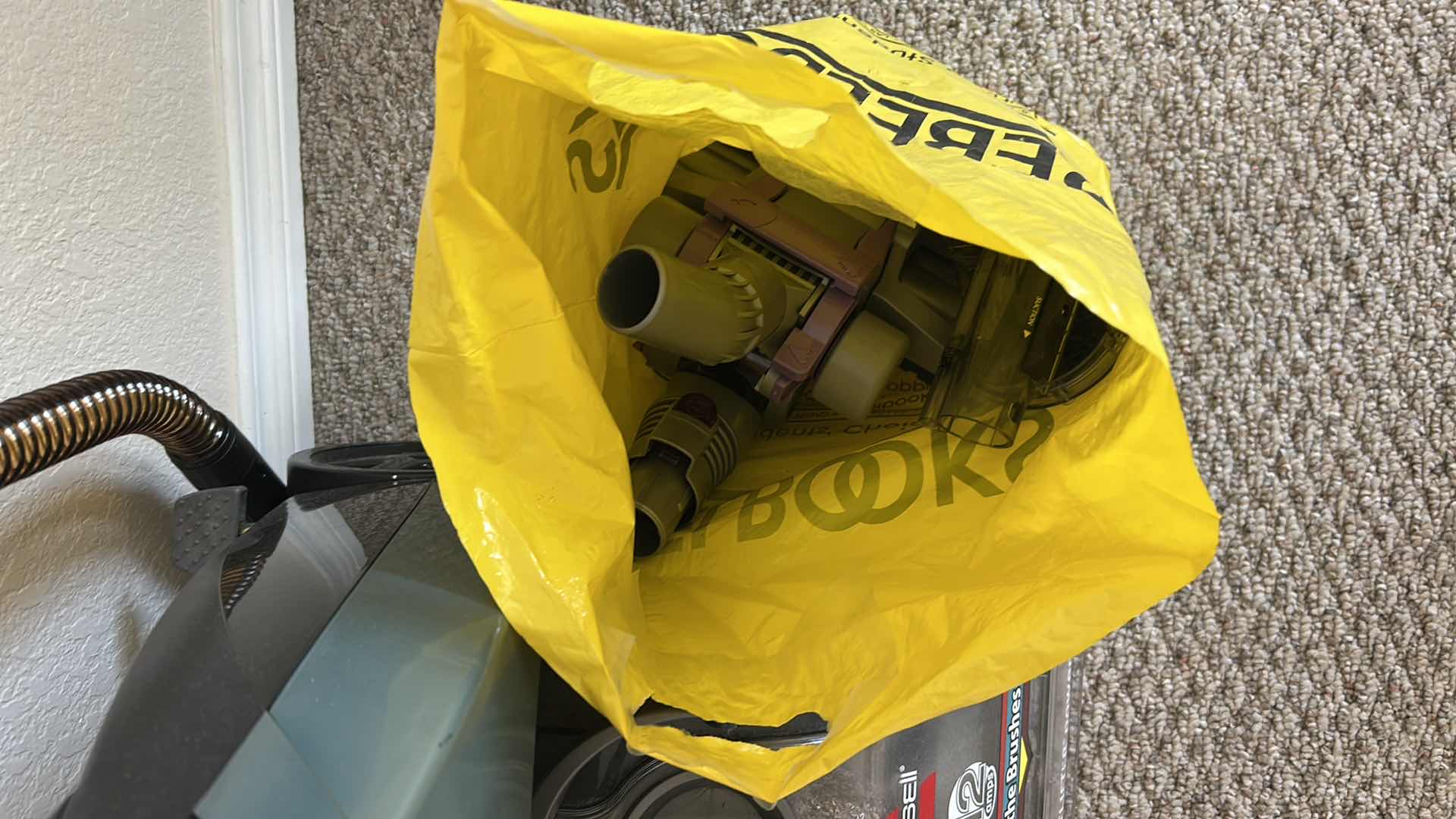 Photo 3 of BISSELL PROHEAT CARPET CLEANER W ACCESSORIES