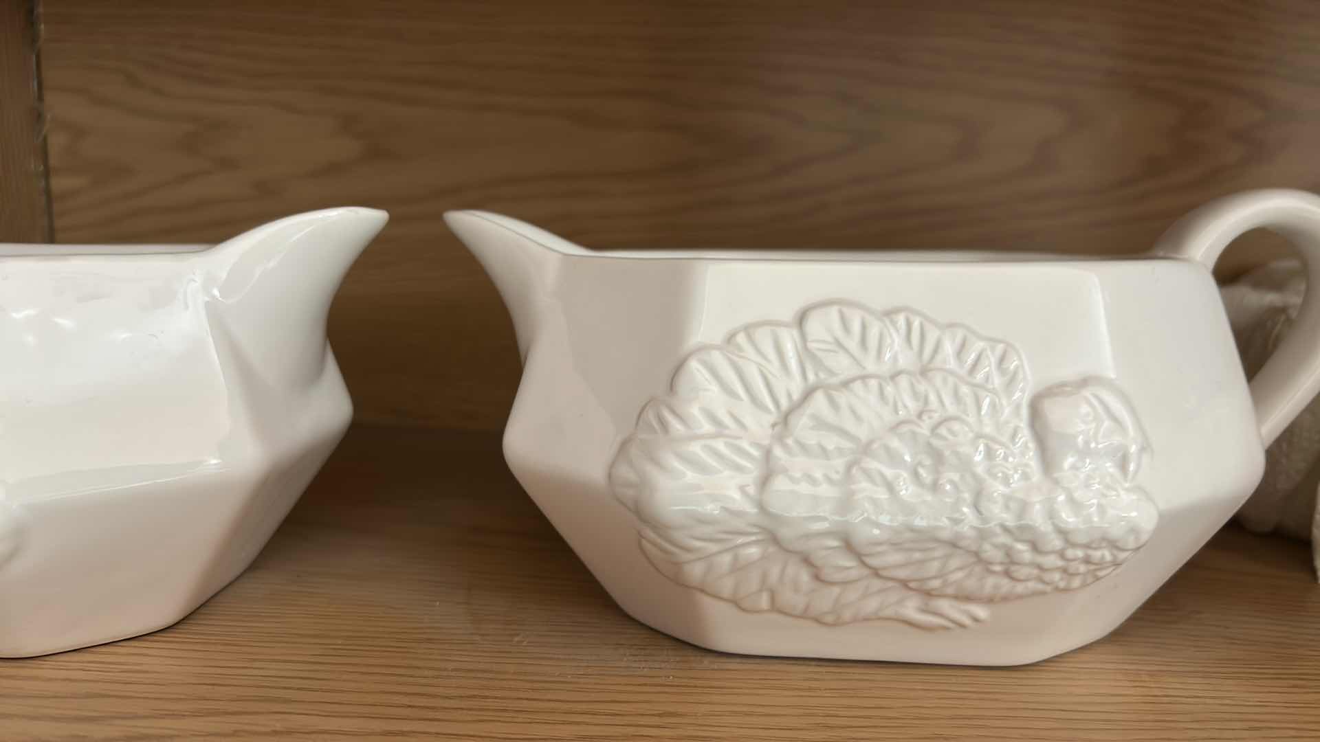 Photo 1 of CONTENTS OF SHELF ASSORTED GLASSES