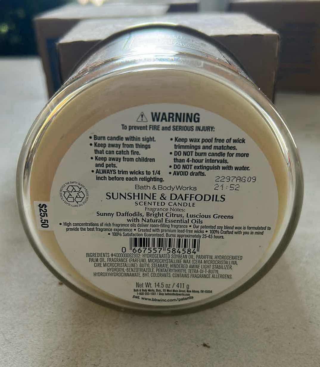 Photo 1 of BATH & BODY WORKS 3-WICK CANDLE 14 oz “SUNSHINE & DAFFODILS“ NIB