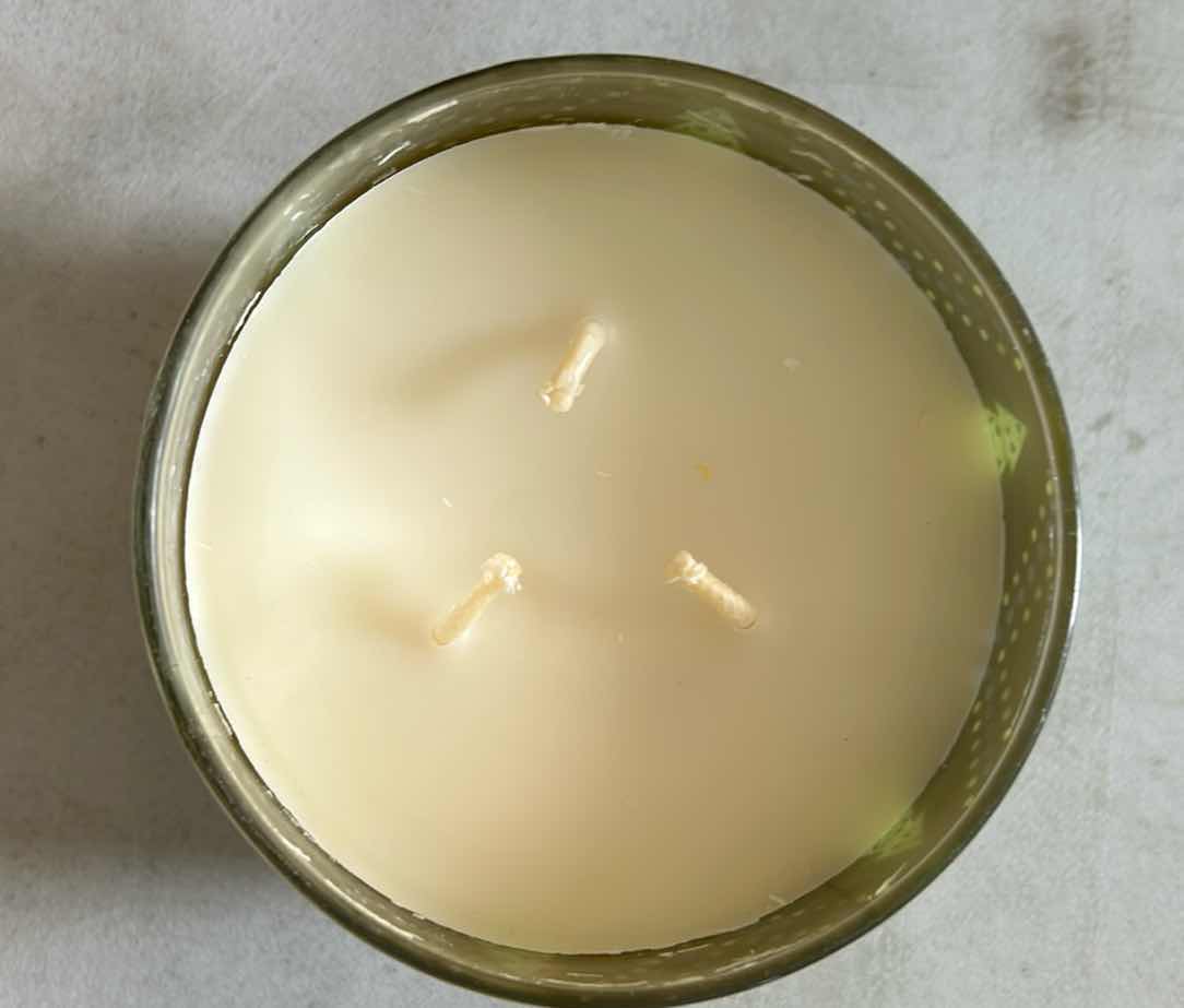 Photo 1 of BATH & BODY WORKS 3-WICK CANDLE 14 oz “ VANILLA BALSAM” NIB