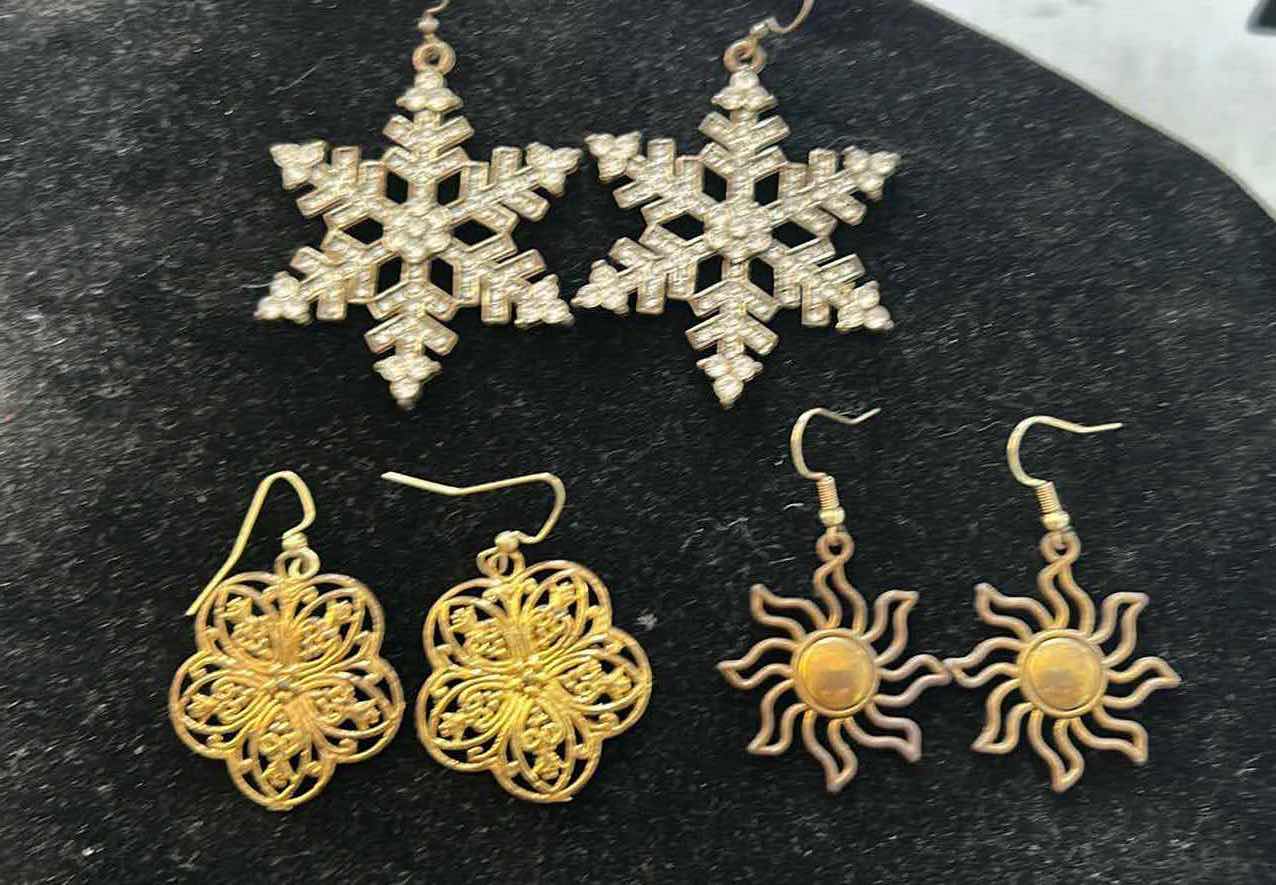 Photo 1 of 3-HAND MADE HOLIDAY EARRINGS