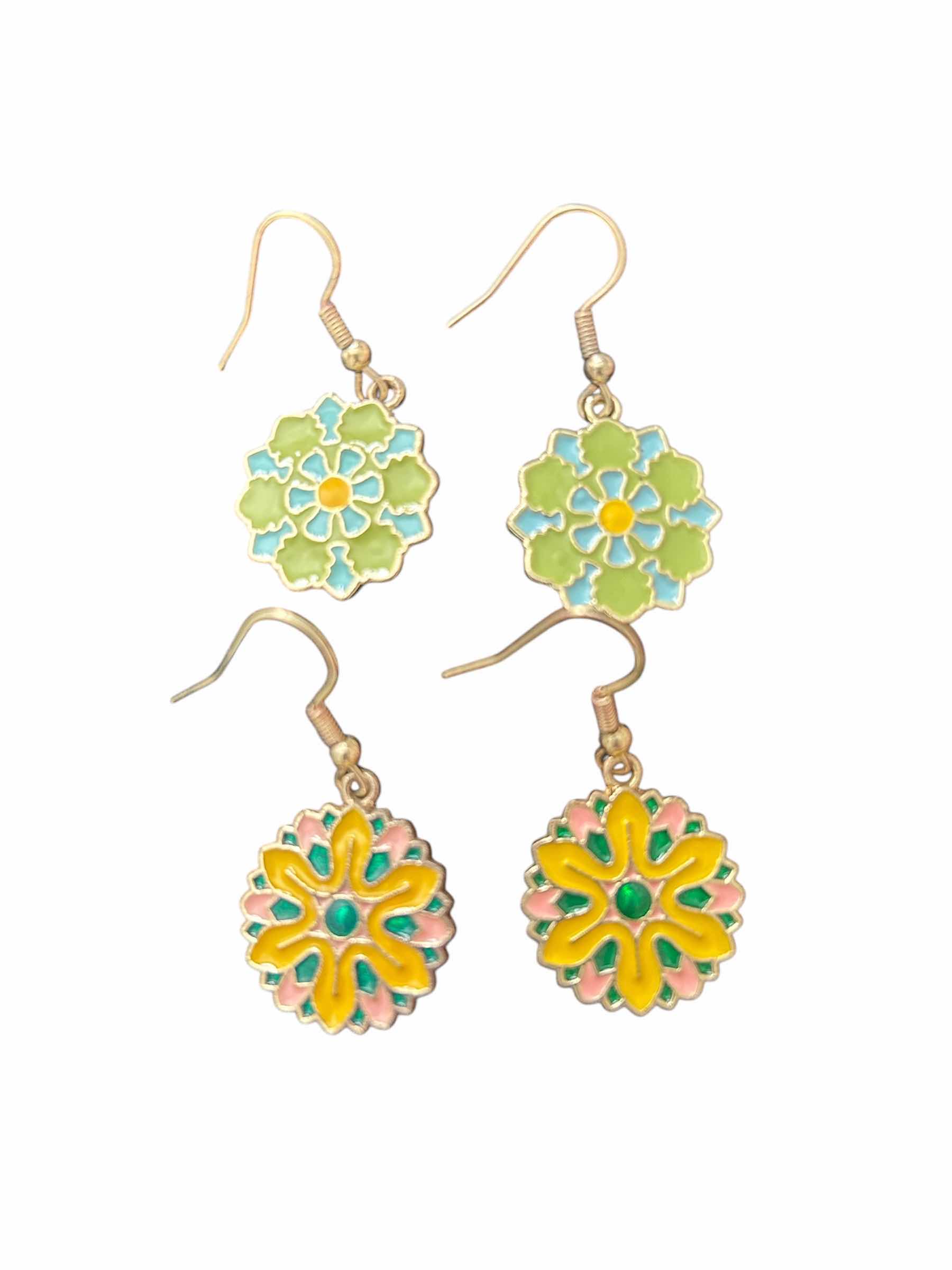 Photo 1 of 2- FUNKY FLOWER EARRINGS GREEN YELLOW