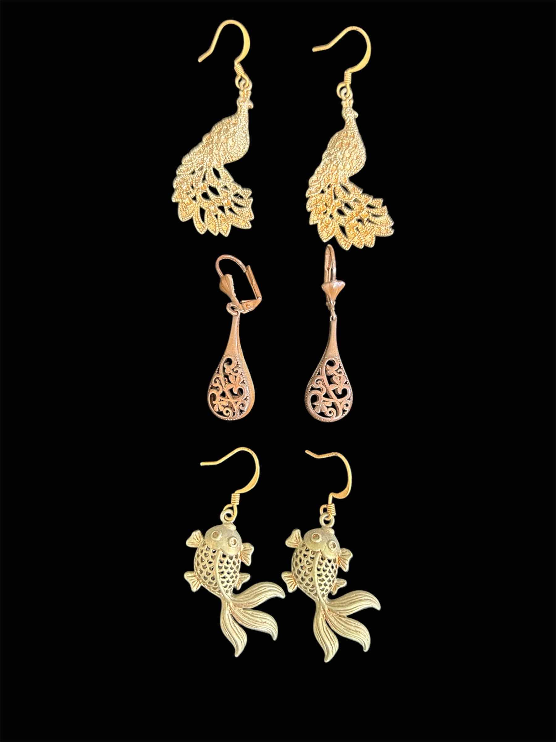 Photo 1 of 3- FILAGREE DANGLE PEACOCK FISH