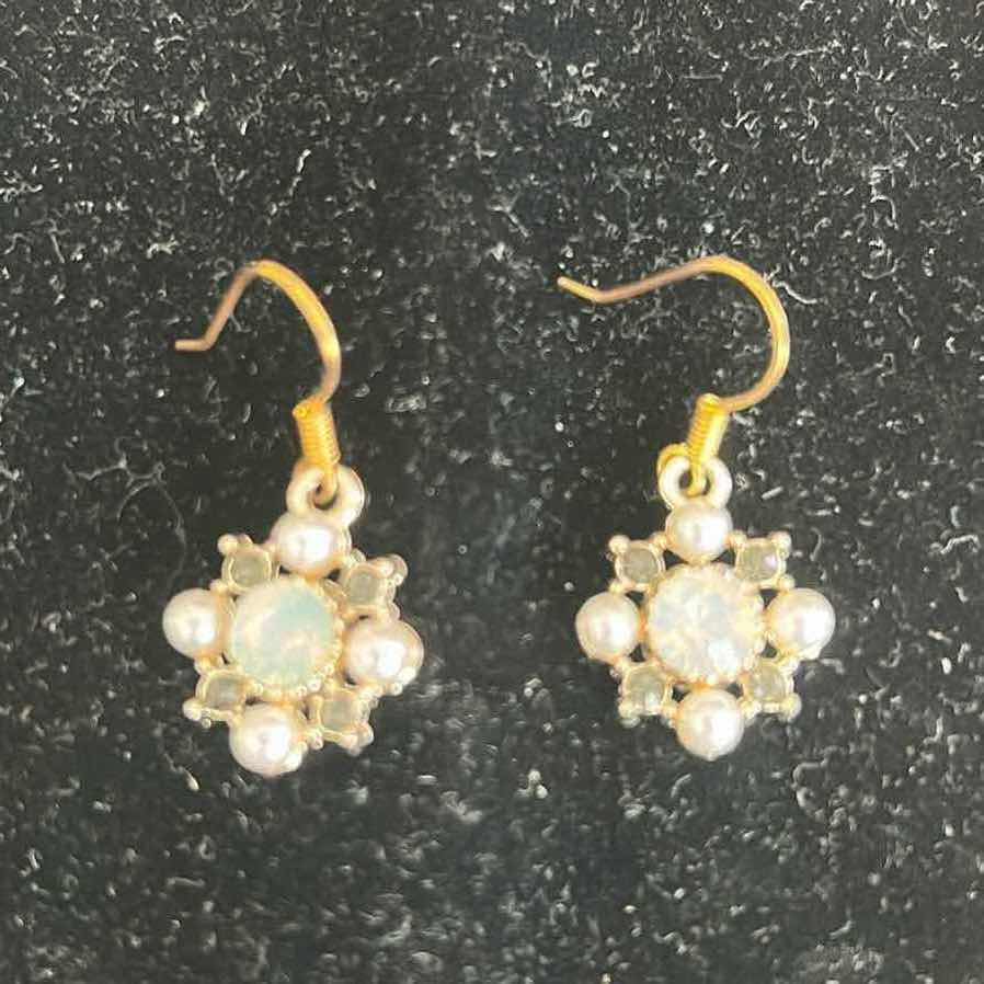Photo 3 of 3- HAND MADE PEARL AND CLEAR STONE EARRINGS