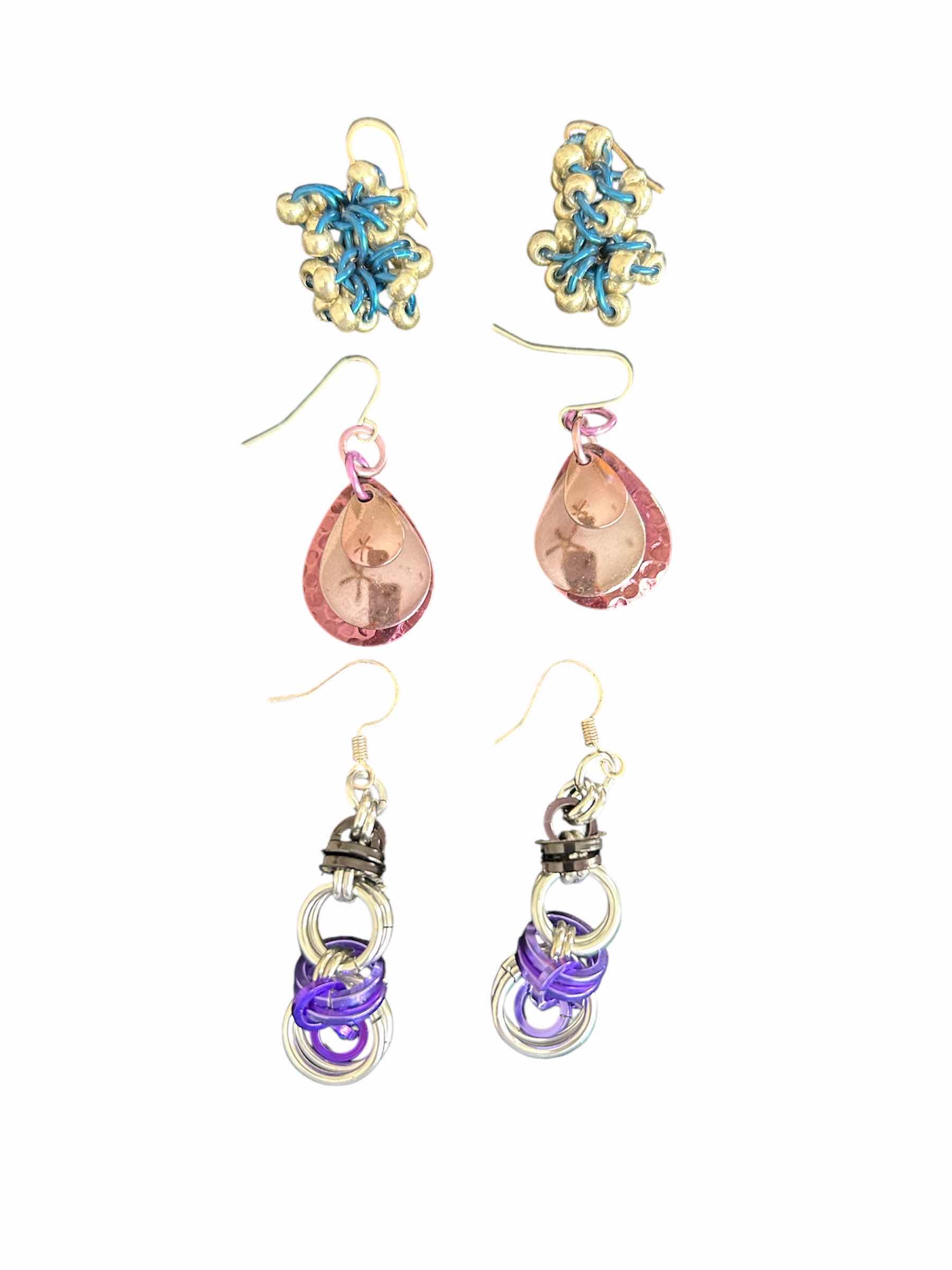 Photo 1 of 3- CHAINMALLE DANGLE EARRINGS - PURPLE HAMMERED - SILVER BLUE FORGET ME KNOTS