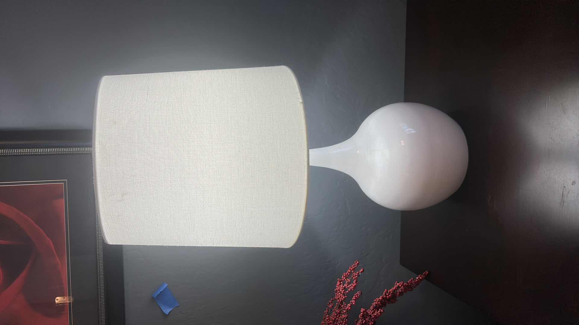 Photo 1 of 2 WHITE TABLE LAMPS H24”