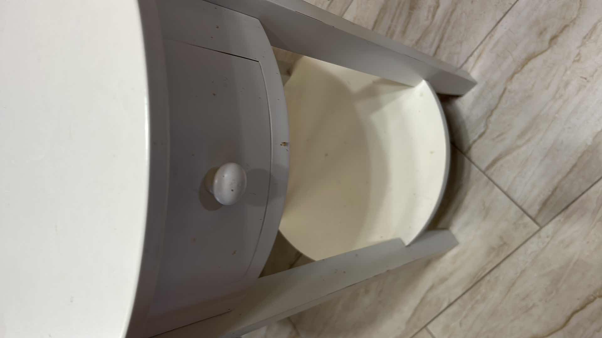 Photo 1 of WHITE ROUND ACCENT TABLE W DRAWER H  28"