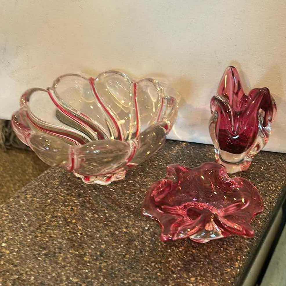 Photo 1 of 3 SMALL ART-GLASS PIECES , LARGEST 6“ x H 3“